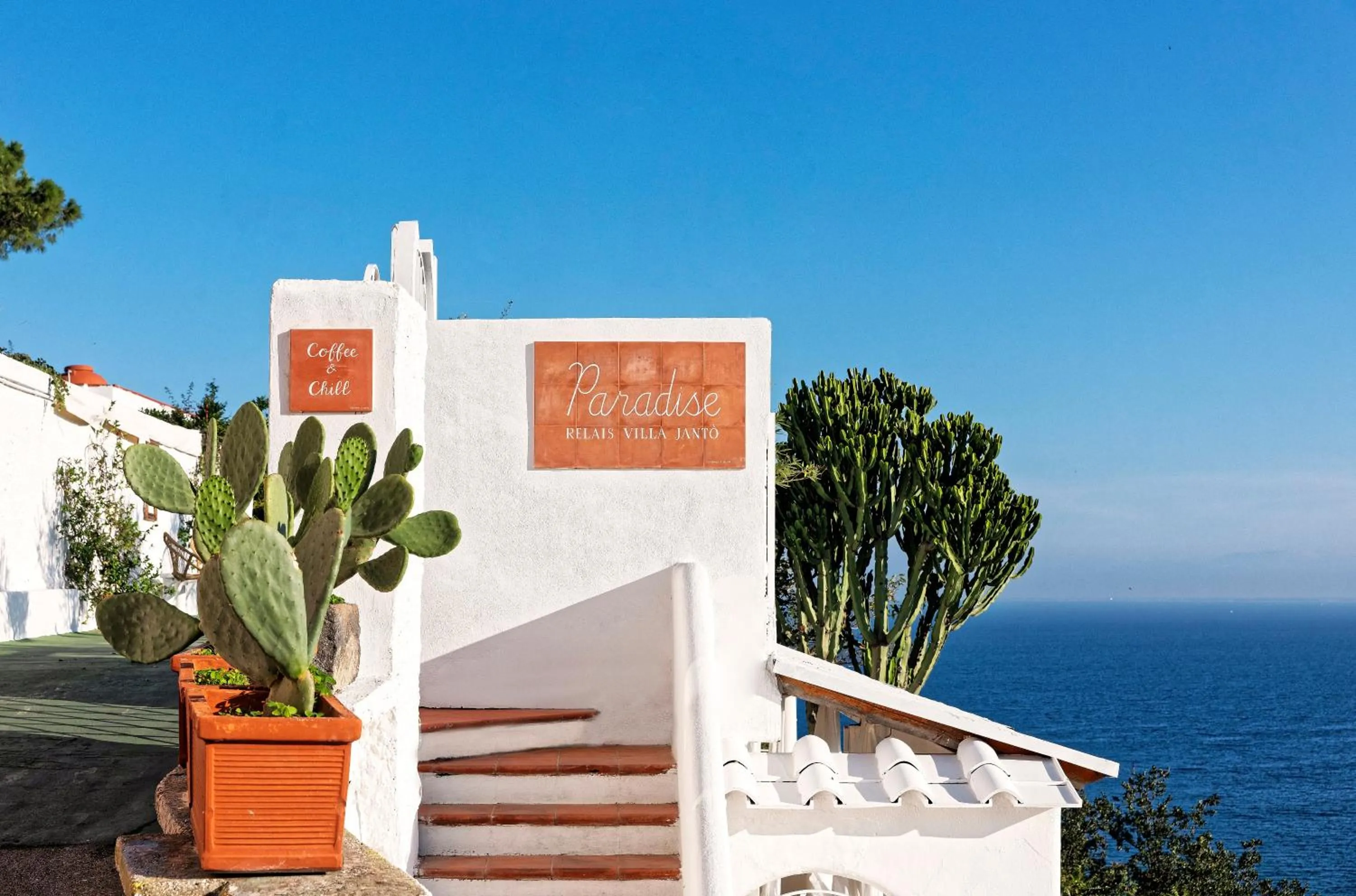 Facade/entrance in Paradise Relais Villa Janto'