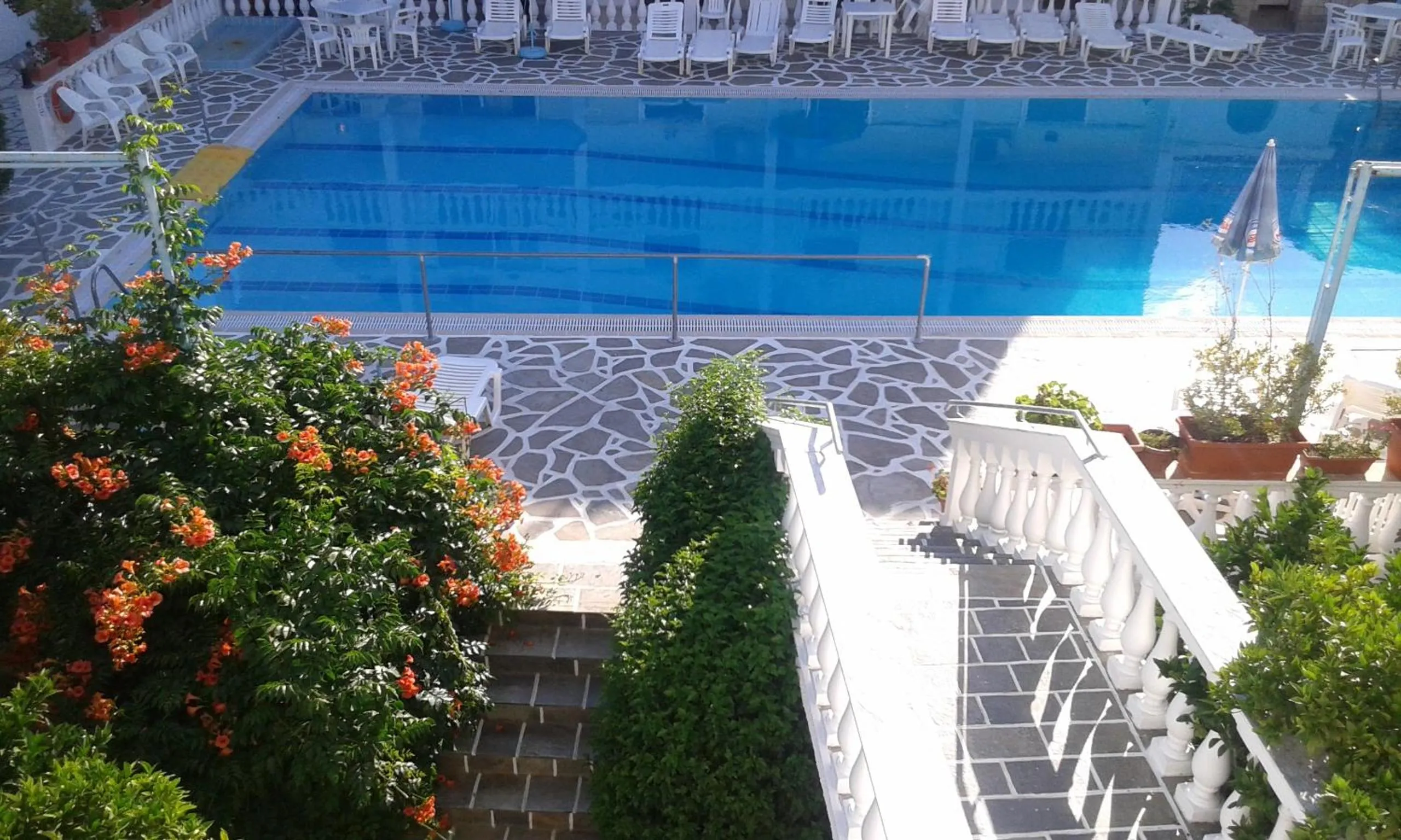 Swimming pool in Gouvia Hotel