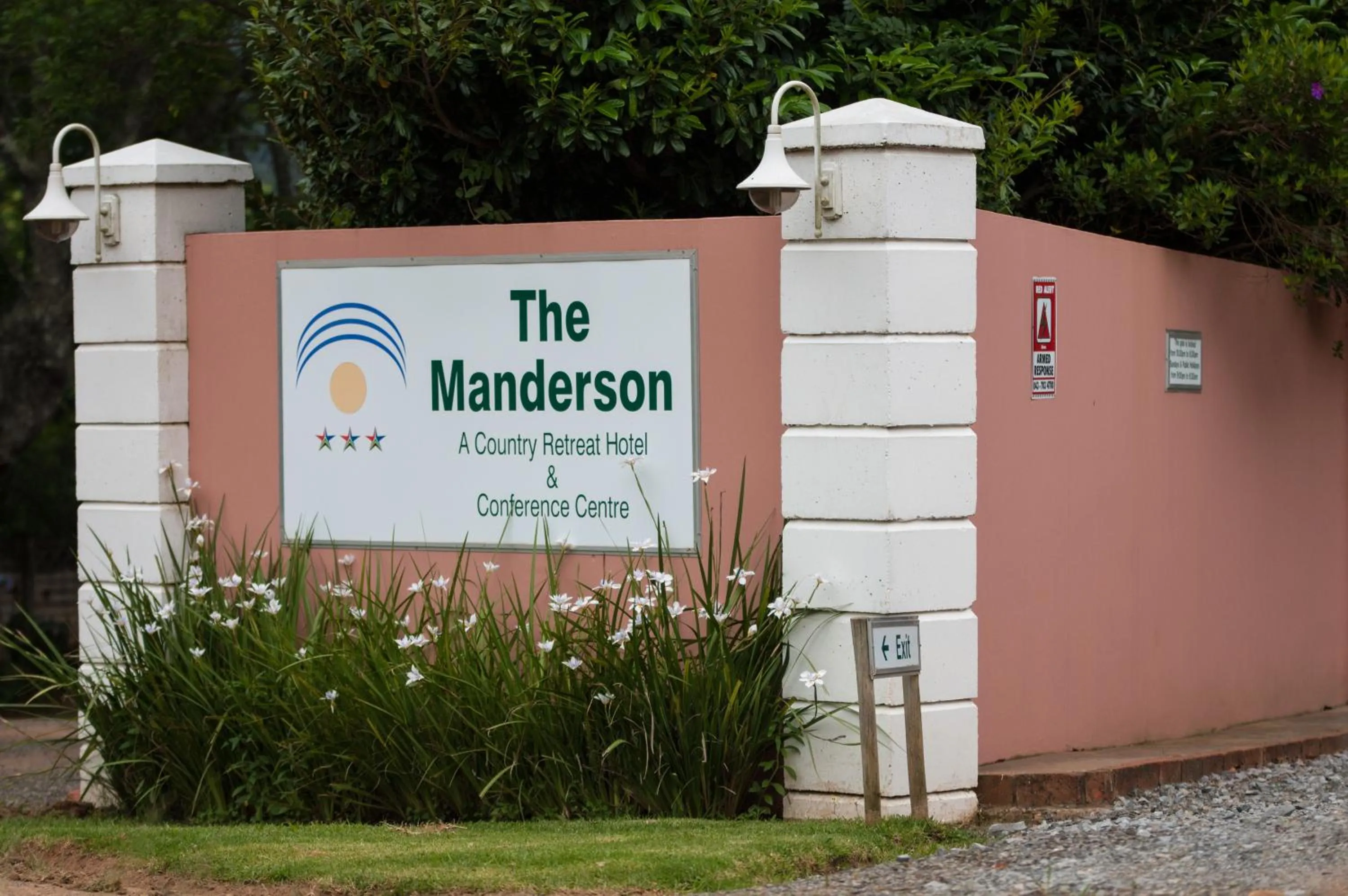 Facade/entrance in The Manderson Hotel and Conference Centre