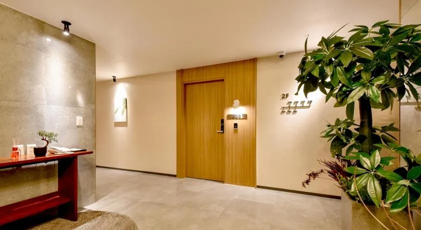 Blanc Business Hotel