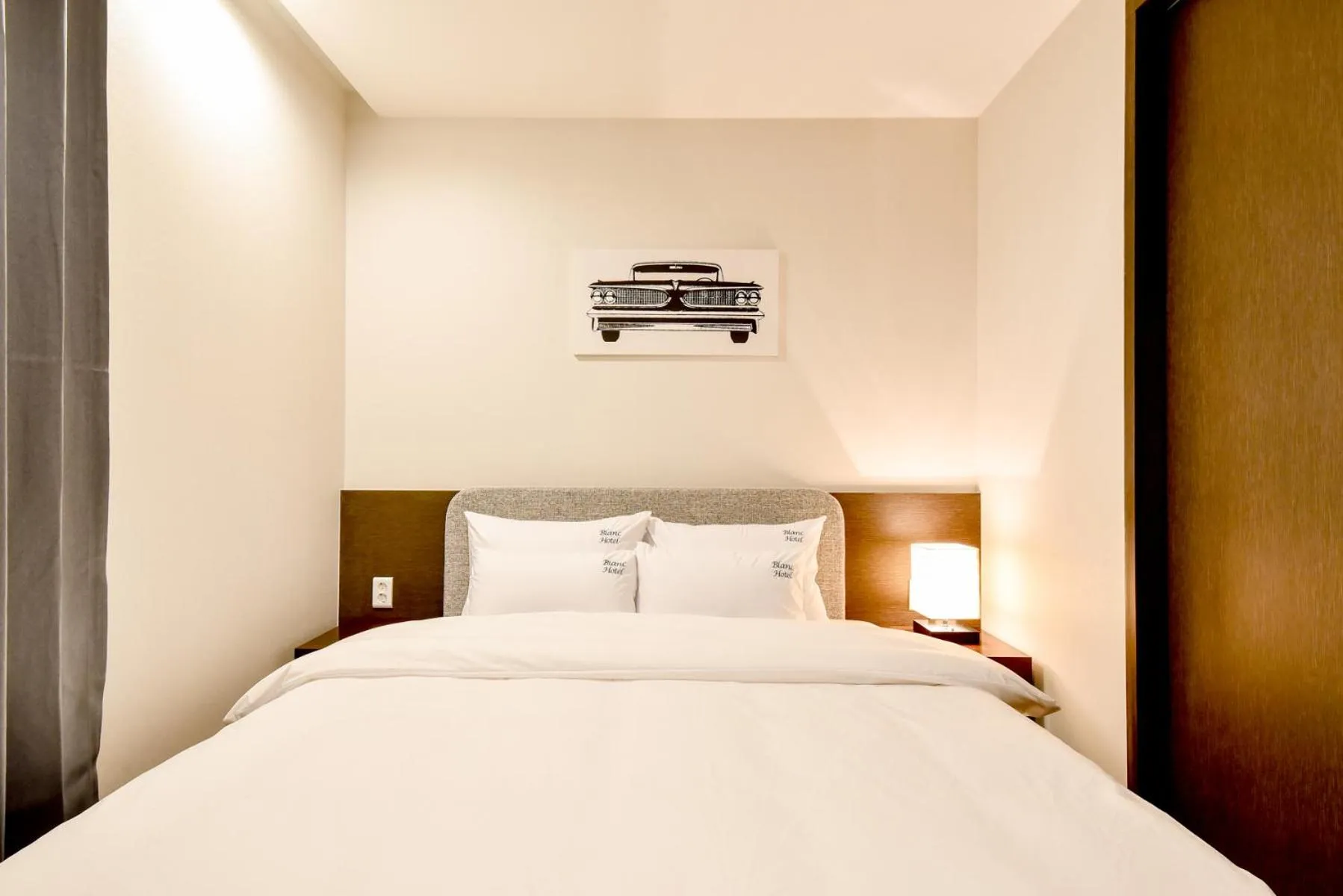 Bed in Blanc Business Hotel