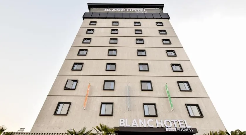 Blanc Business Hotel