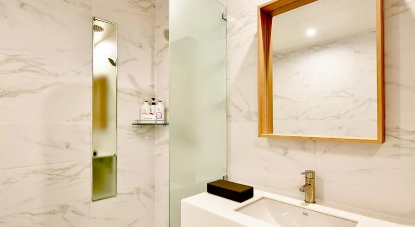 Blanc Business Hotel