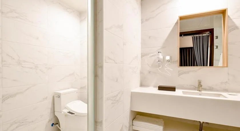 Blanc Business Hotel