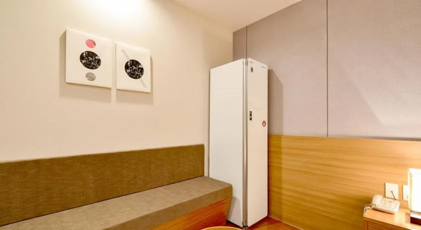 Blanc Business Hotel