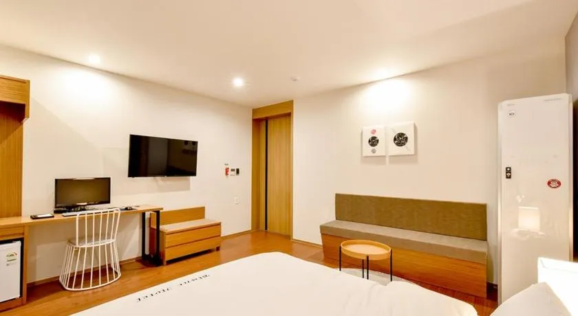 Bed in Blanc Business Hotel