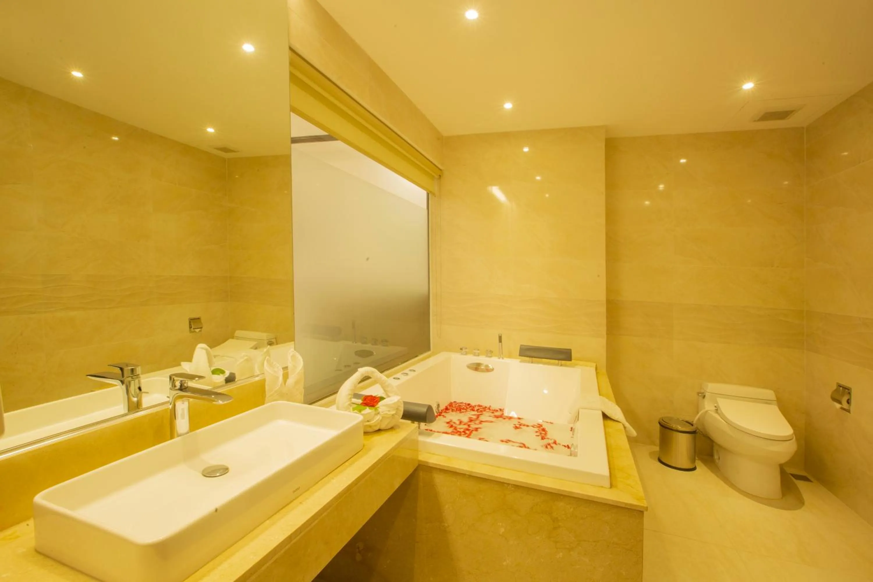 Westlake Hotel & Resort Vinh Phuc