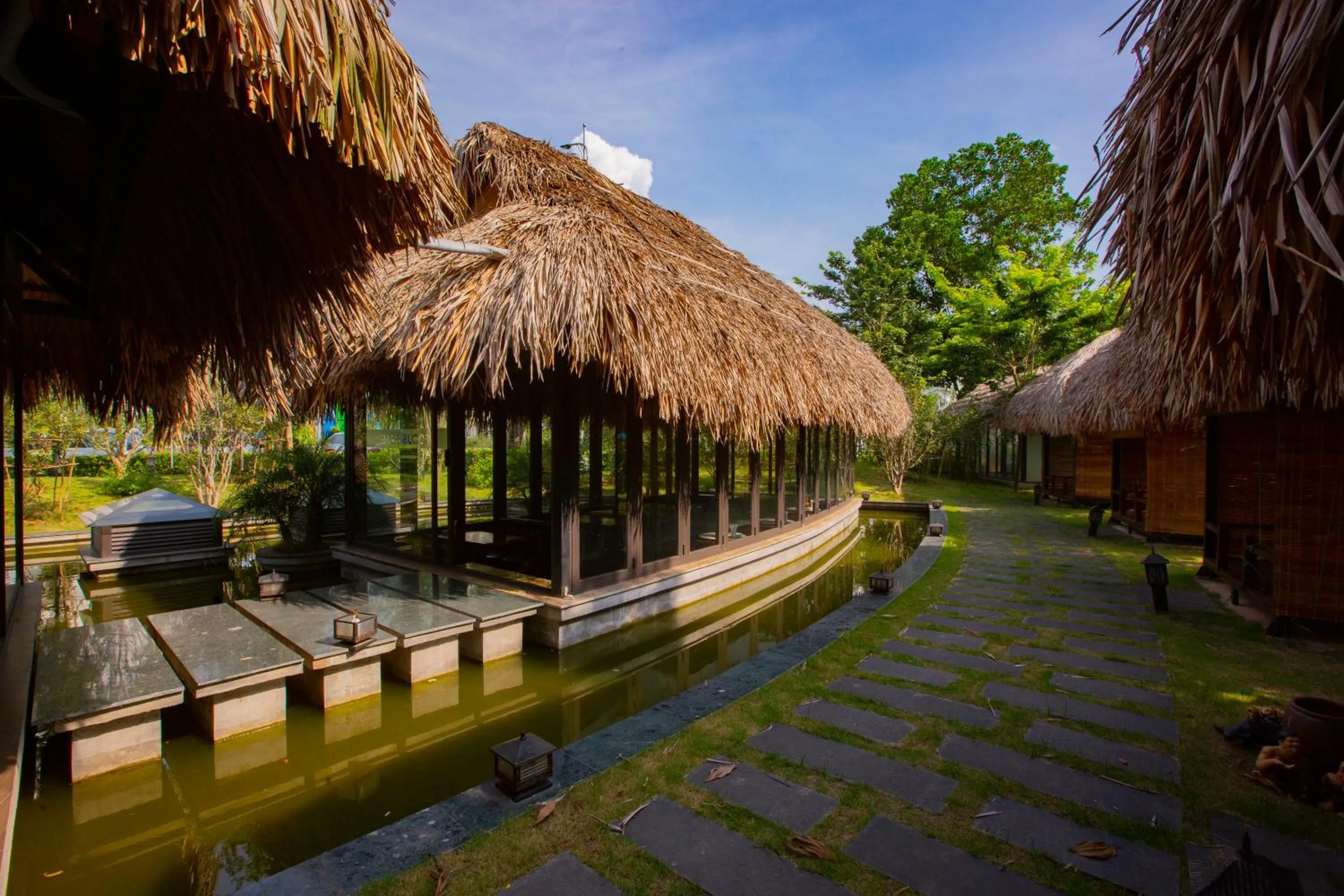 Westlake Hotel & Resort Vinh Phuc