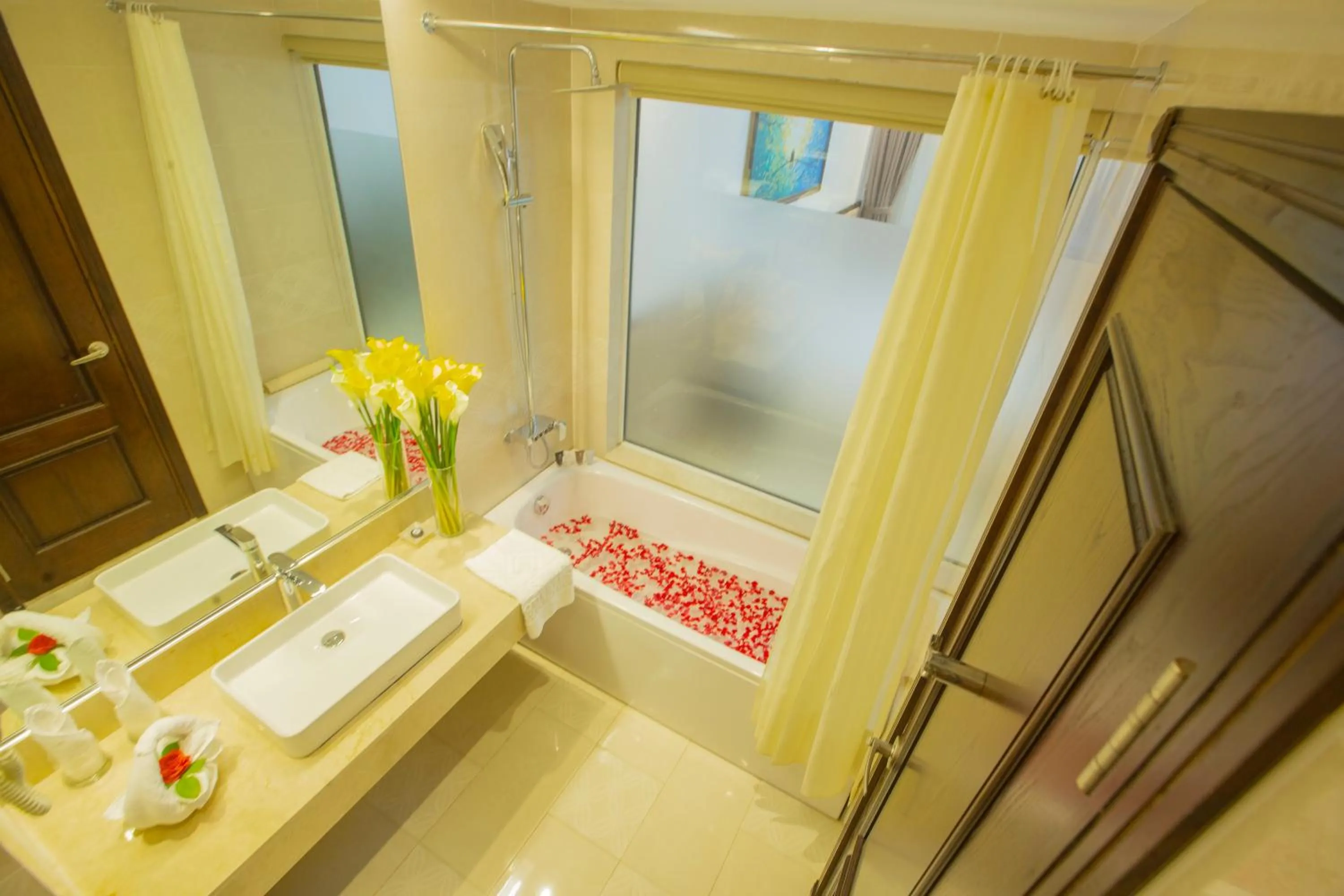 Westlake Hotel & Resort Vinh Phuc