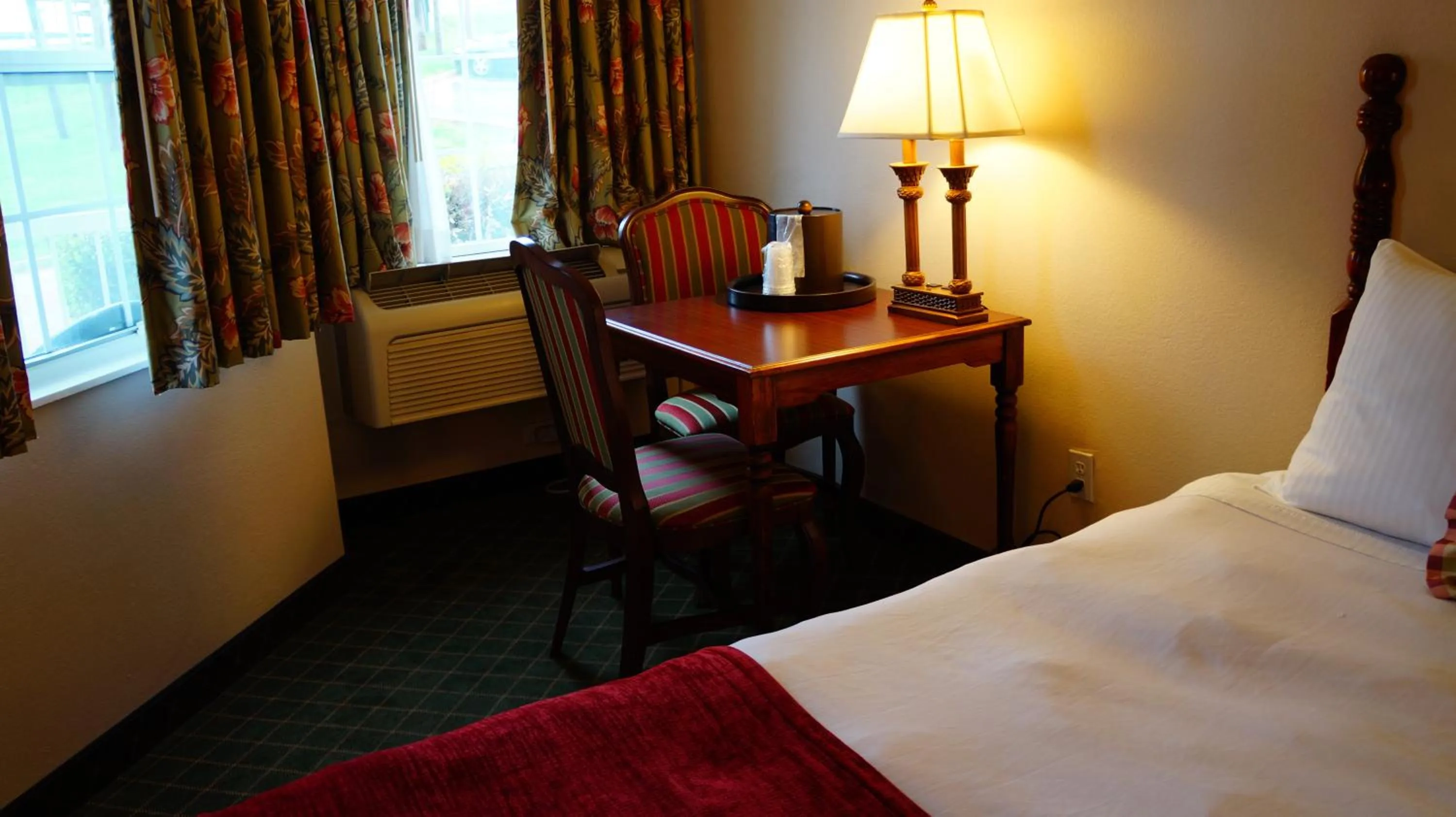 Day, Bed in Hotel Grand Victorian