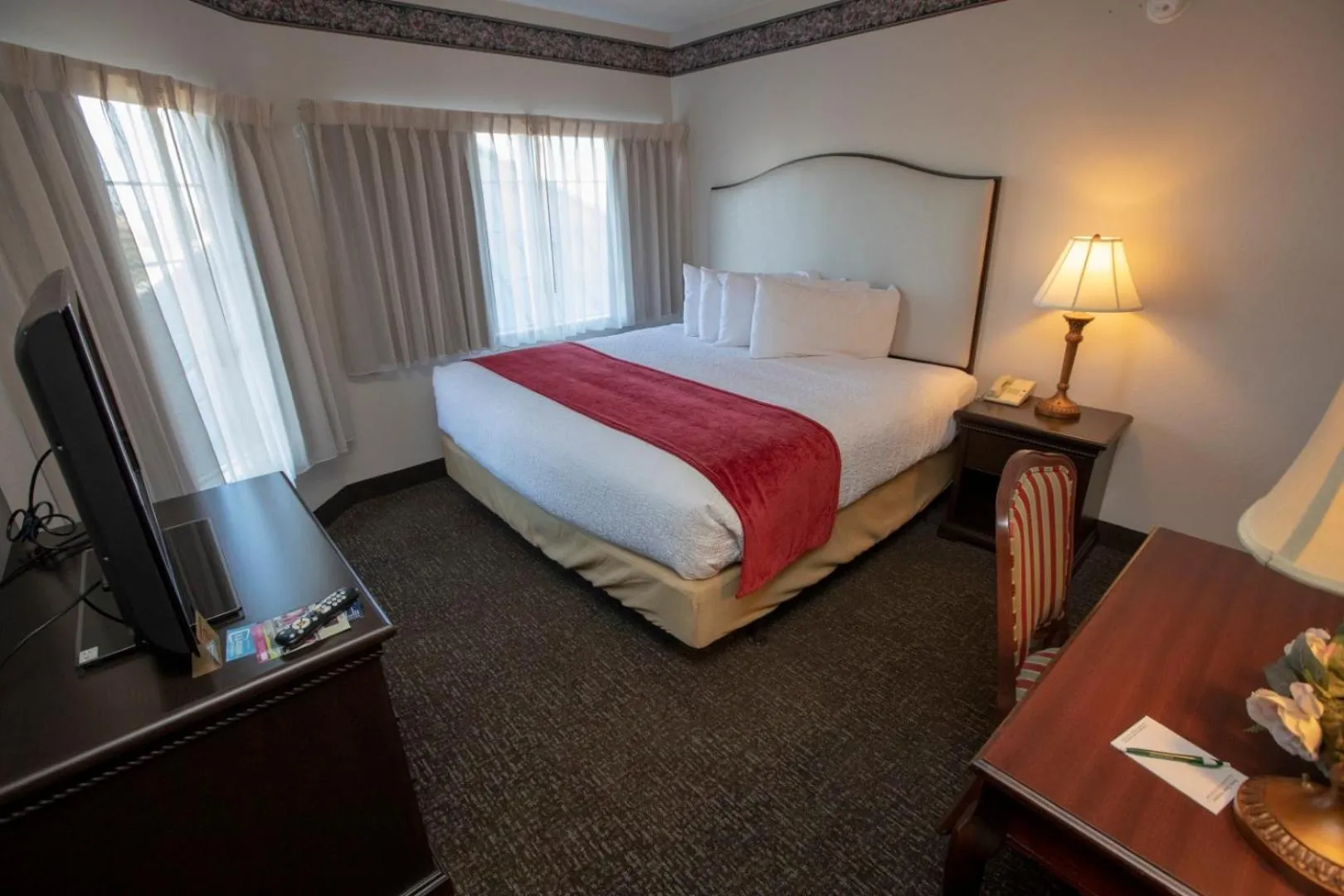 Bed in Hotel Grand Victorian