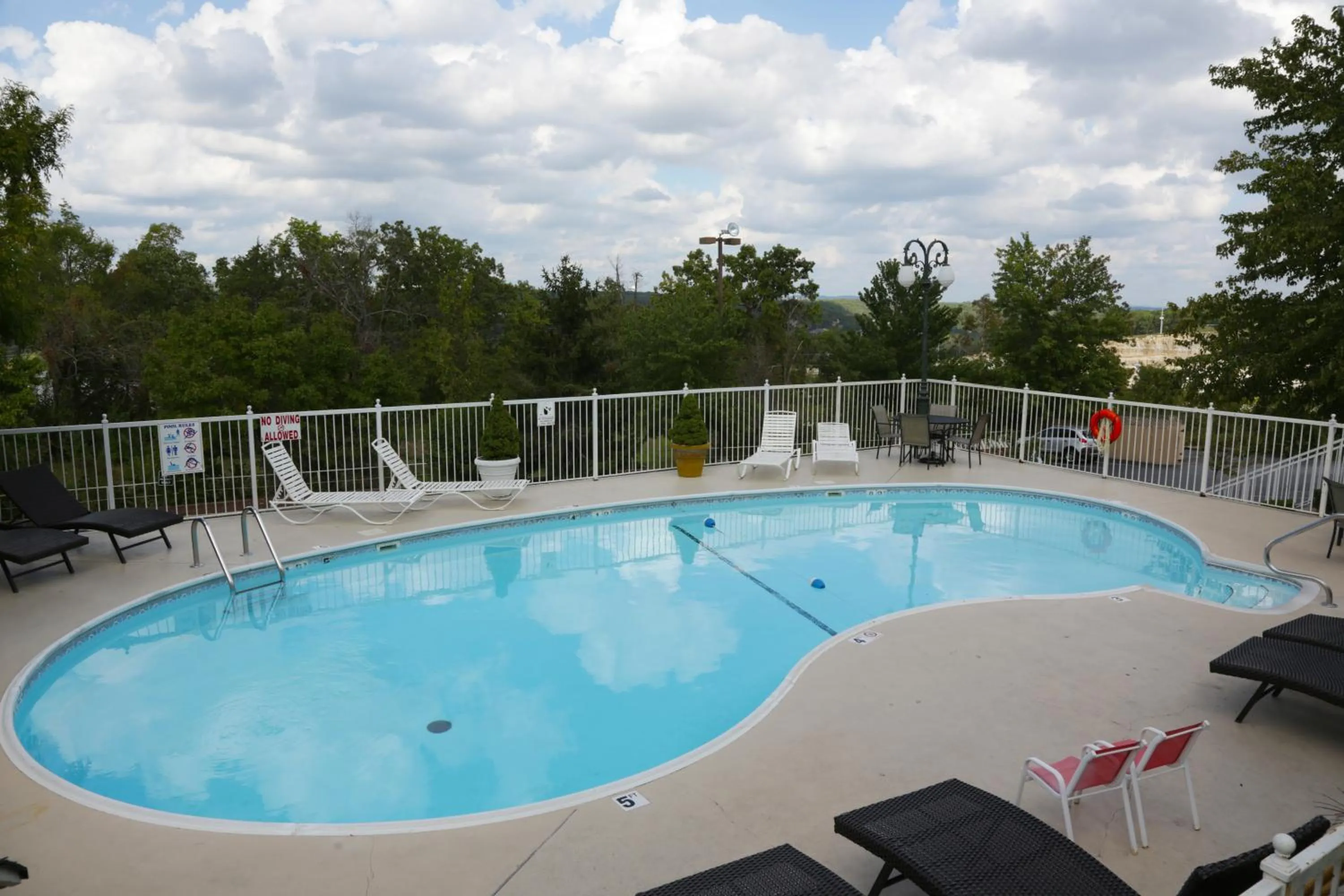 Day in Hotel Grand Victorian