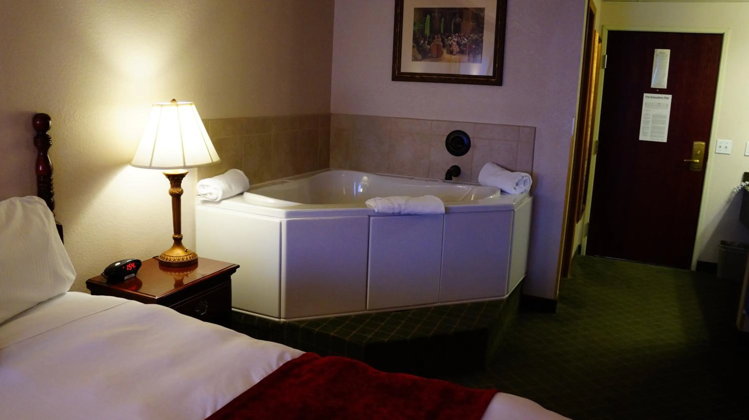 Decorative detail, Bed in Hotel Grand Victorian