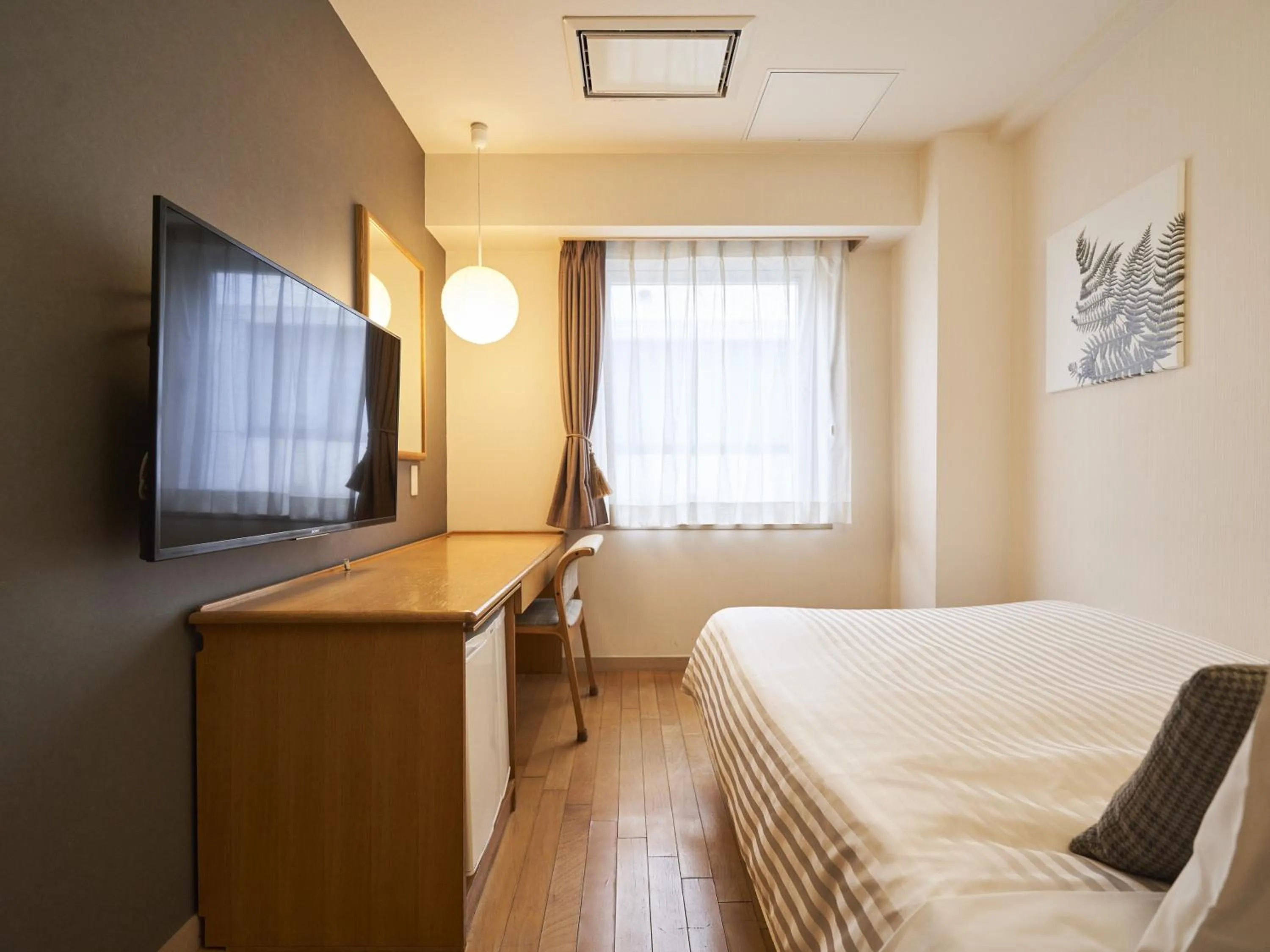 Photo of the whole room, Bed in Hotel Toms