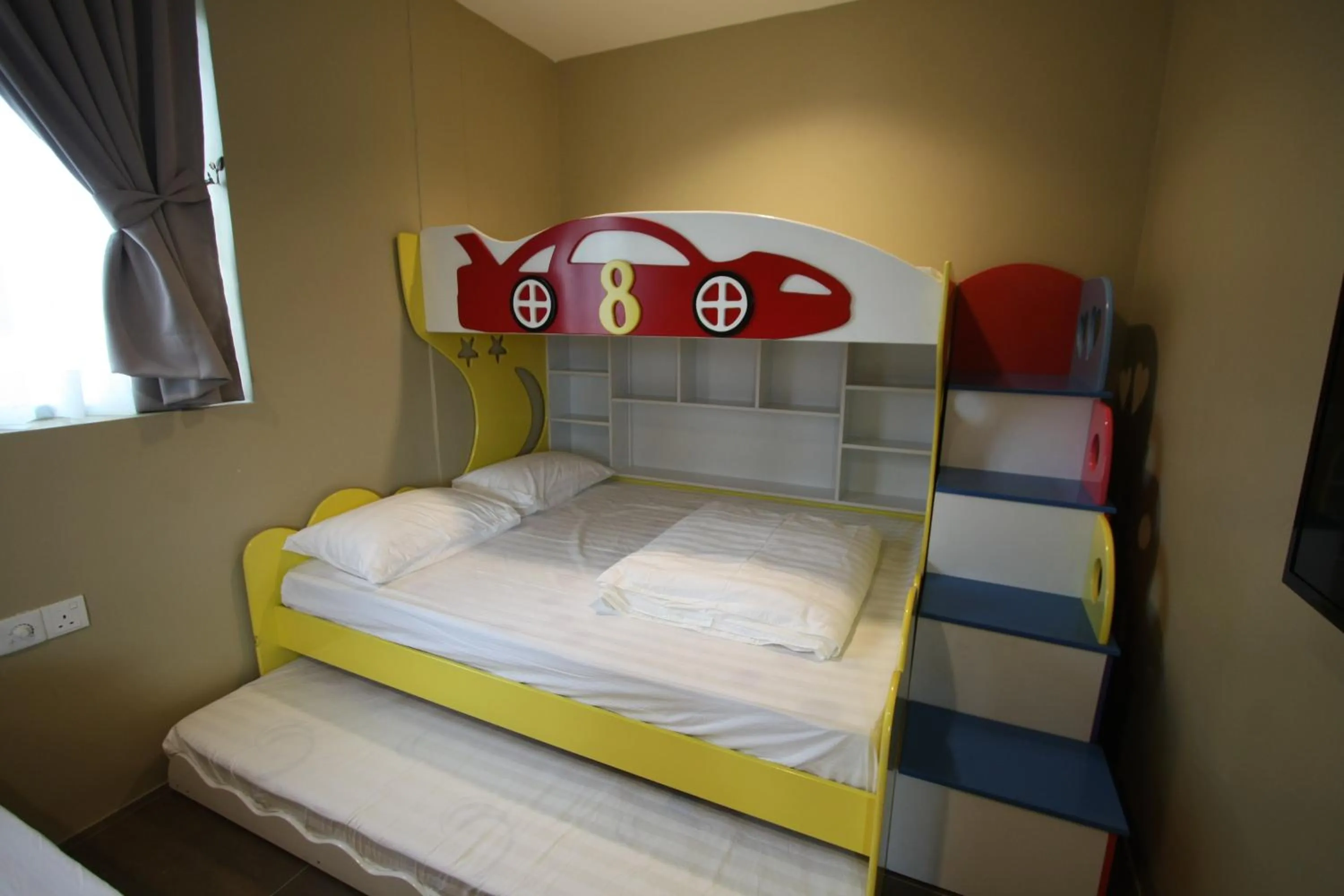 Bed in Shamrock Greenhill