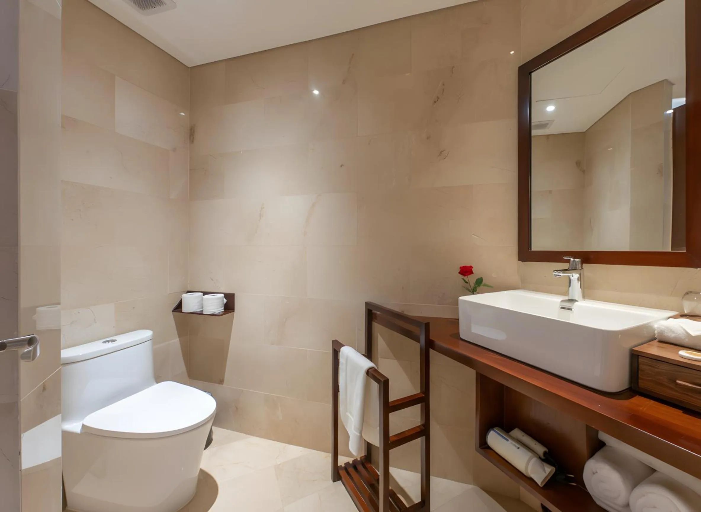 Toilet in Hoi An Eco Lodge & Spa