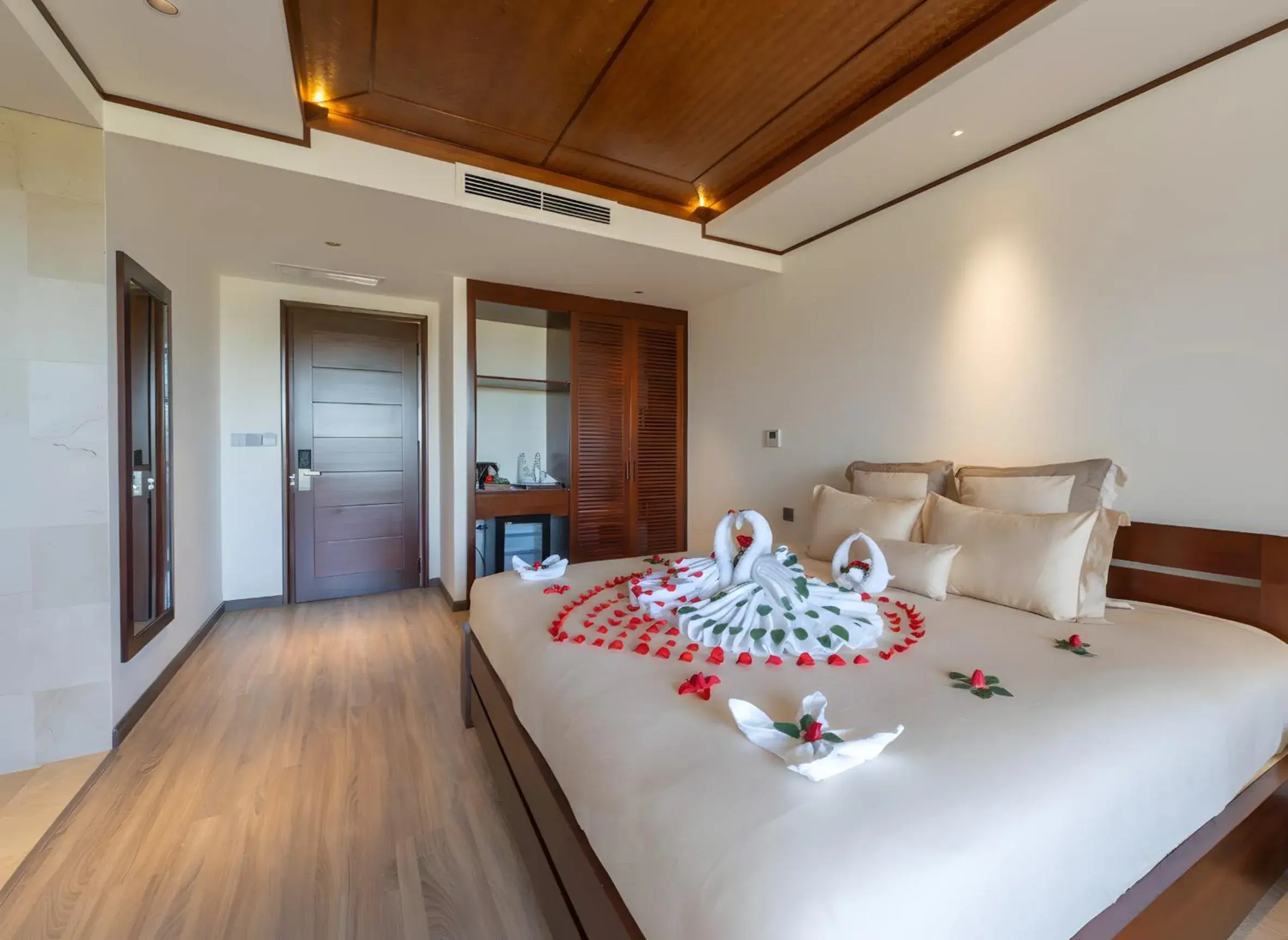 Deluxe Double or Twin Room with Pool View in Hoi An Eco Lodge & Spa Deluxe Double or Twin Room with Pool View in Hoi An Eco Lodge & Spa