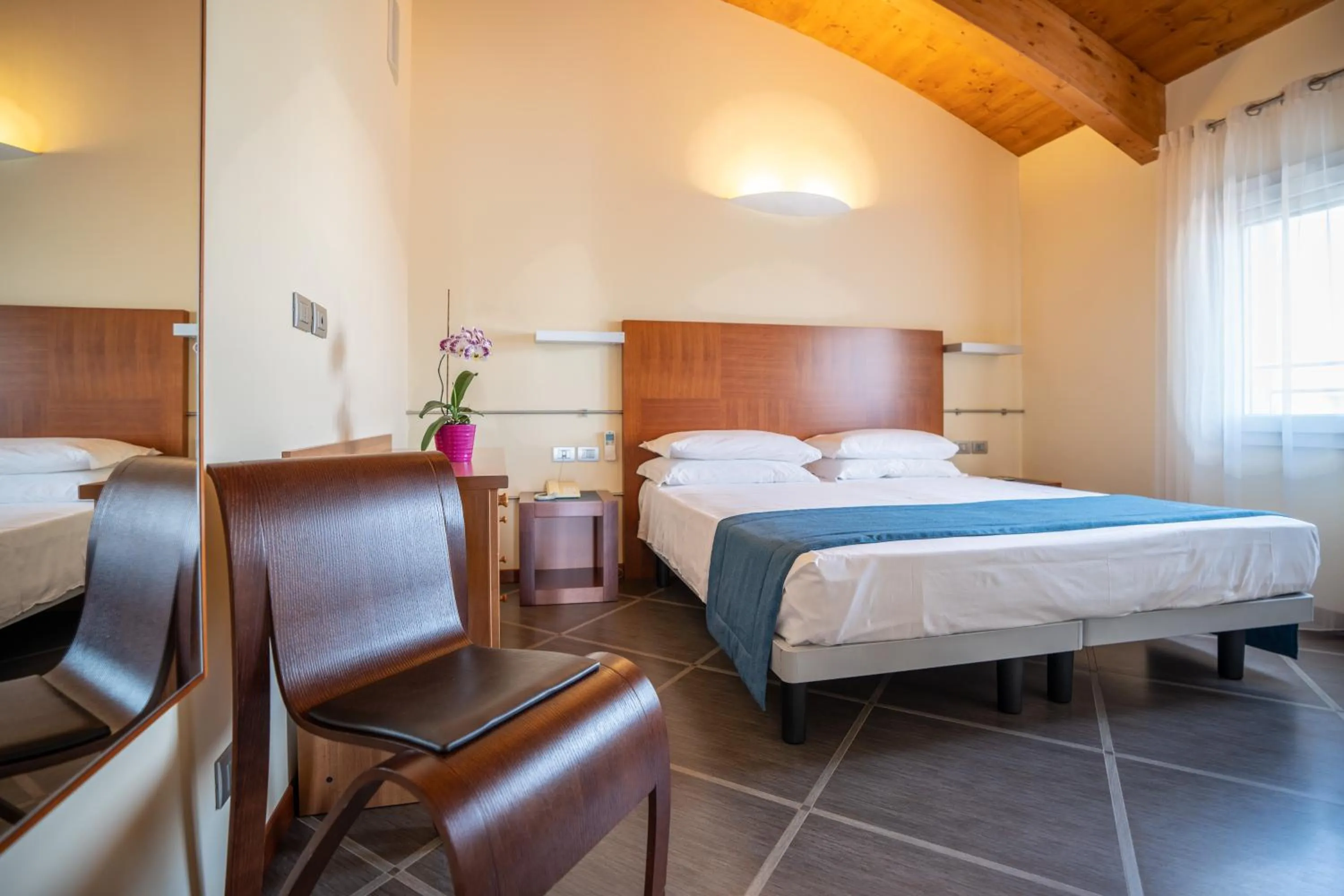 Bedroom, Bed in Hotel Coppe Jesolo