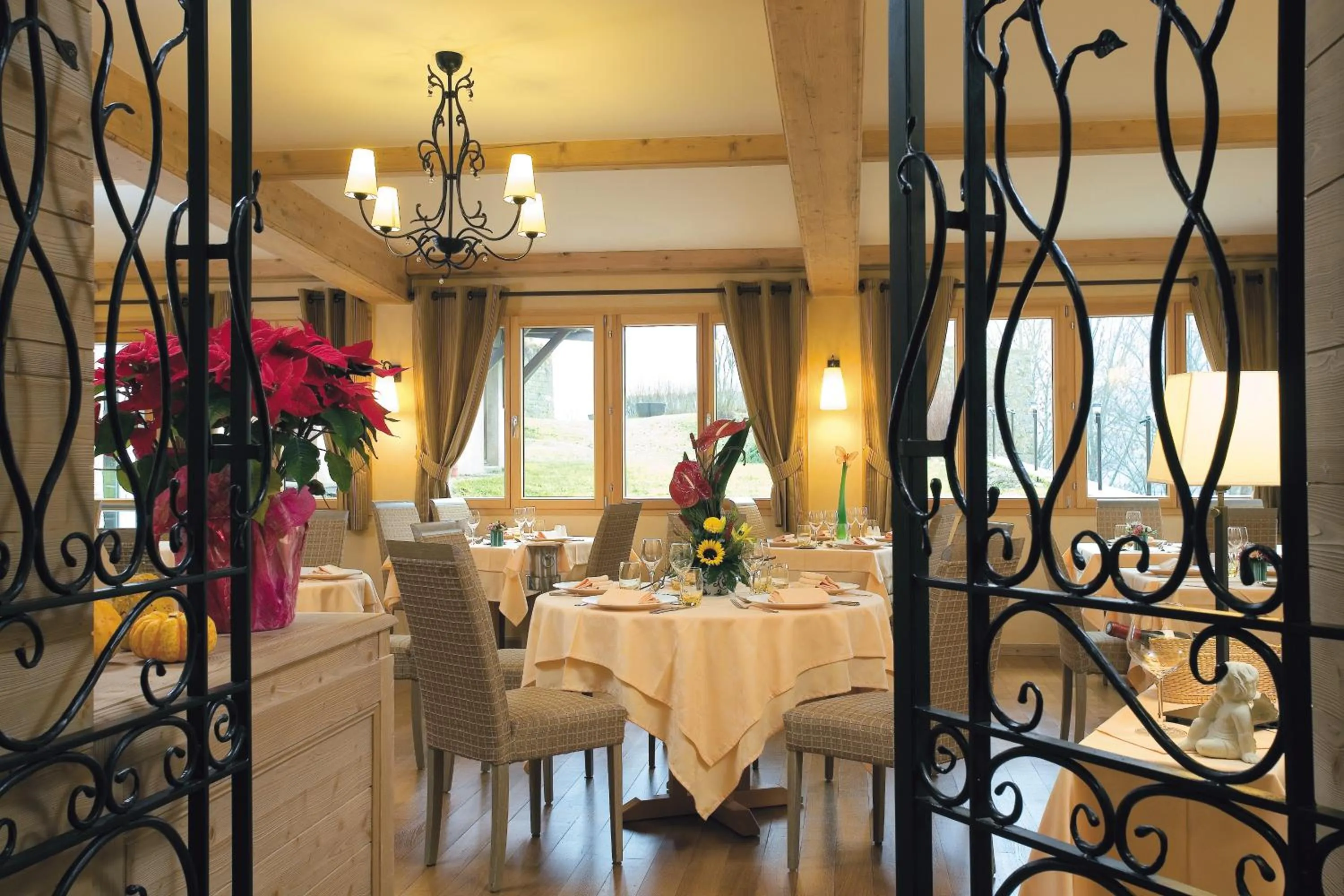 Property building in La Couronne