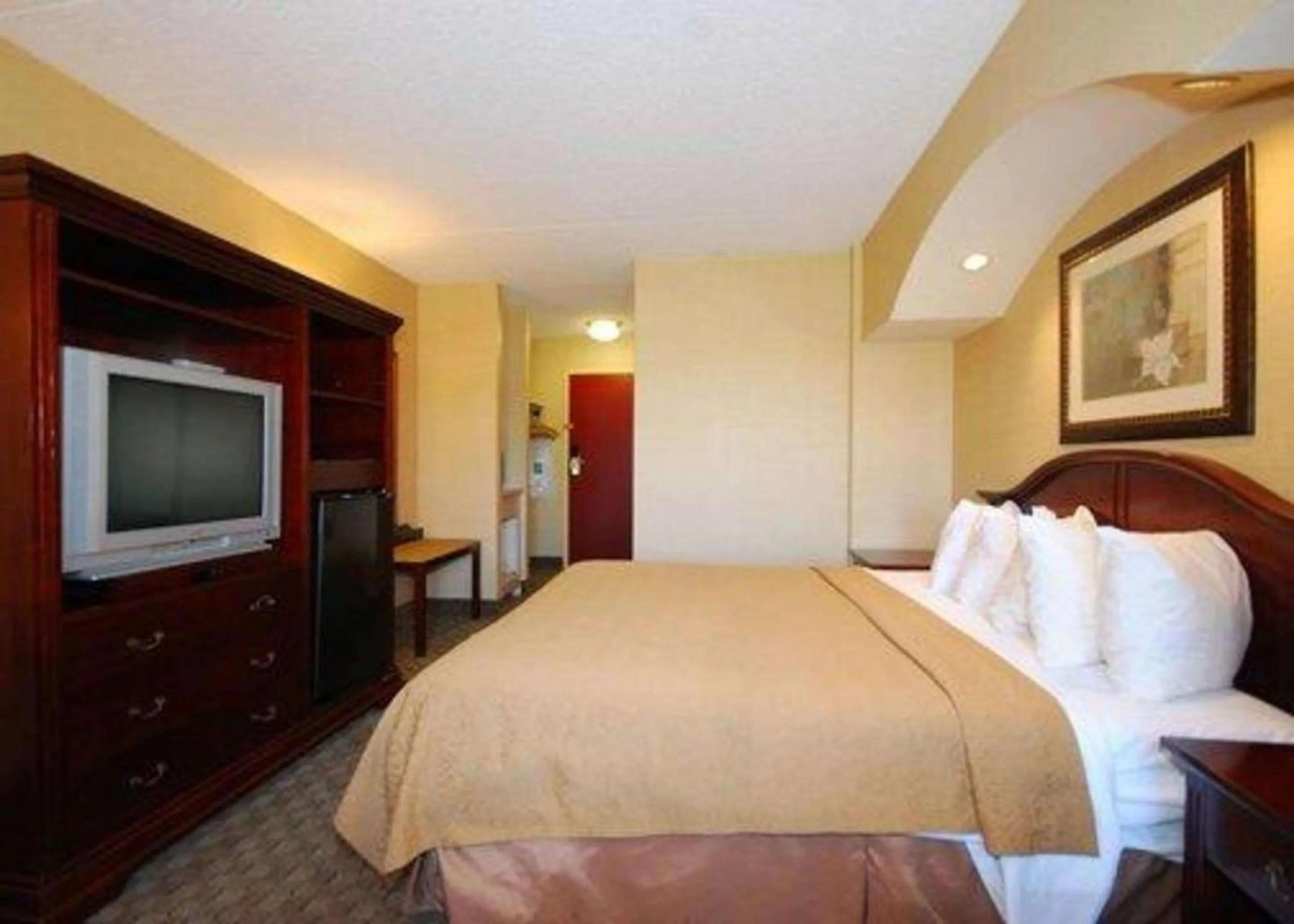 Photo of the whole room in Quality Inn & Suites Bensalem