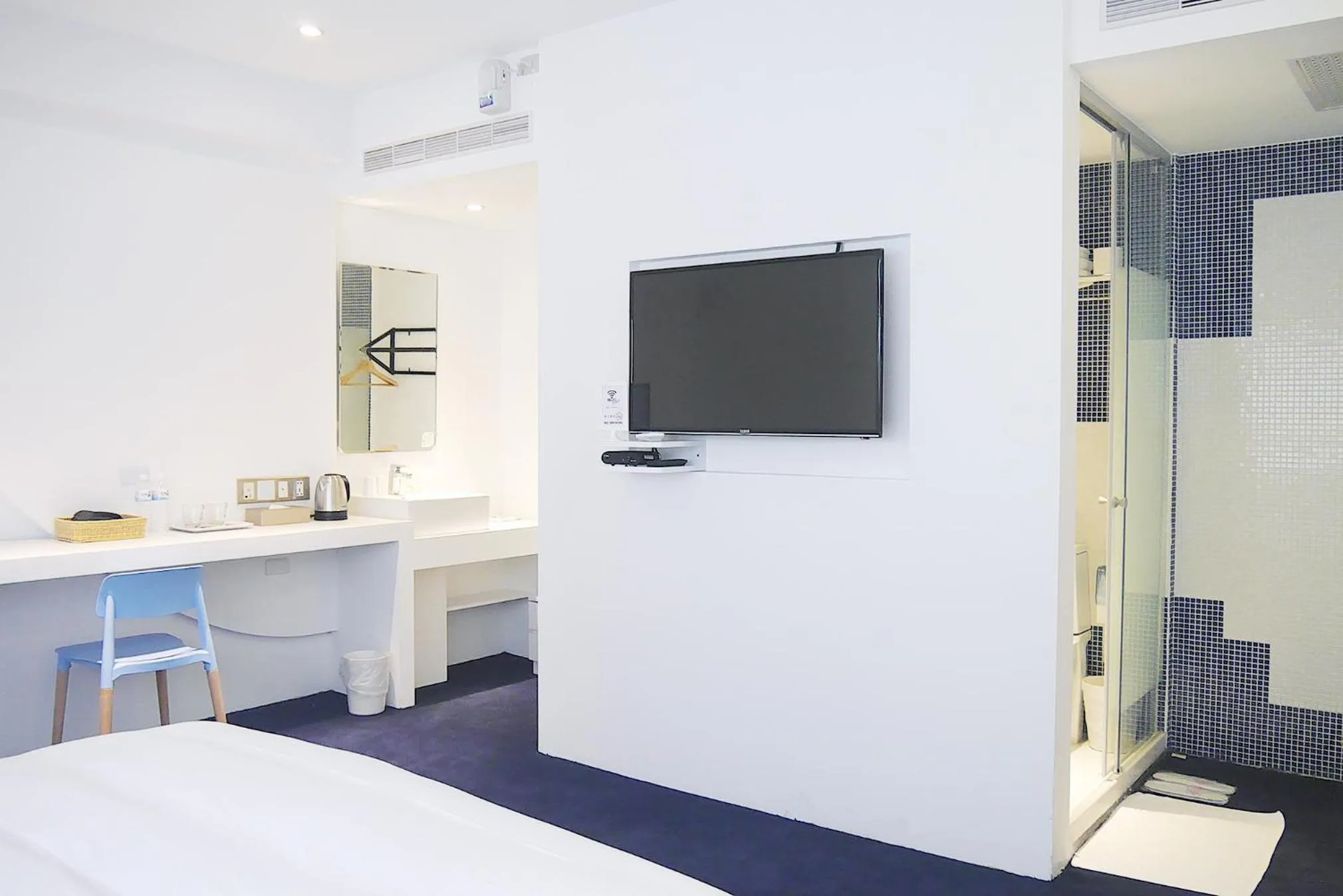 Bed in Time Flyer Hotel