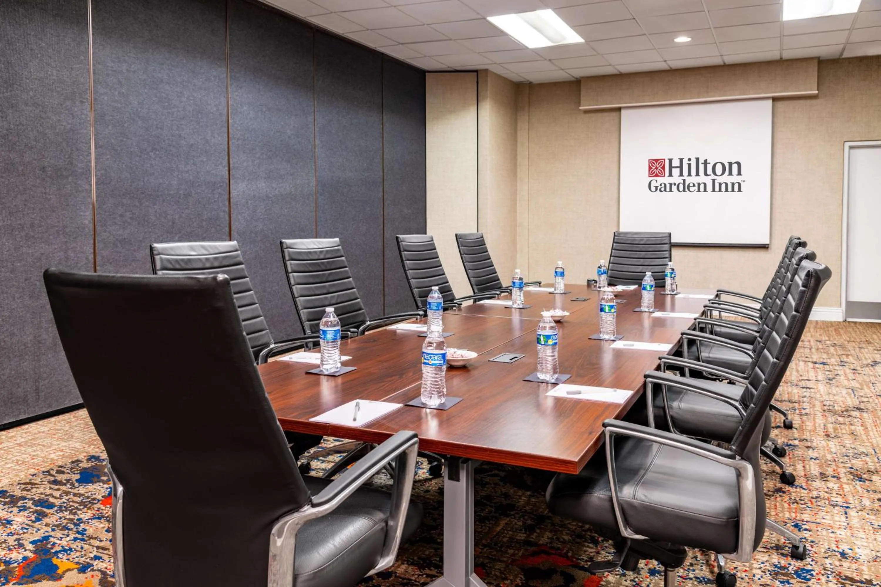 Meeting/conference room in Hilton Garden Inn San Francisco/Oakland Bay Bridge