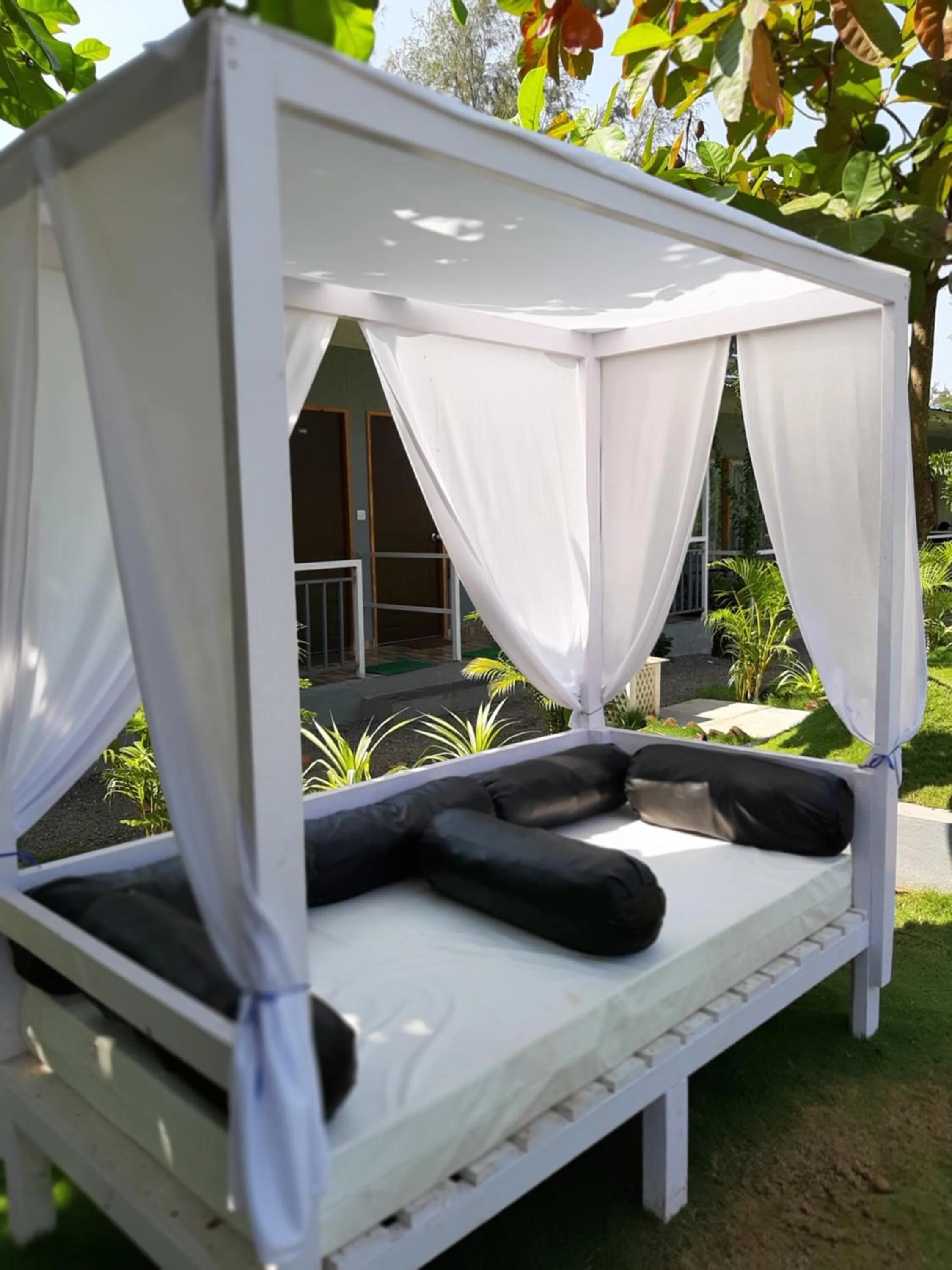 sunbed in Treebo Lands End Beach Resort Morjim