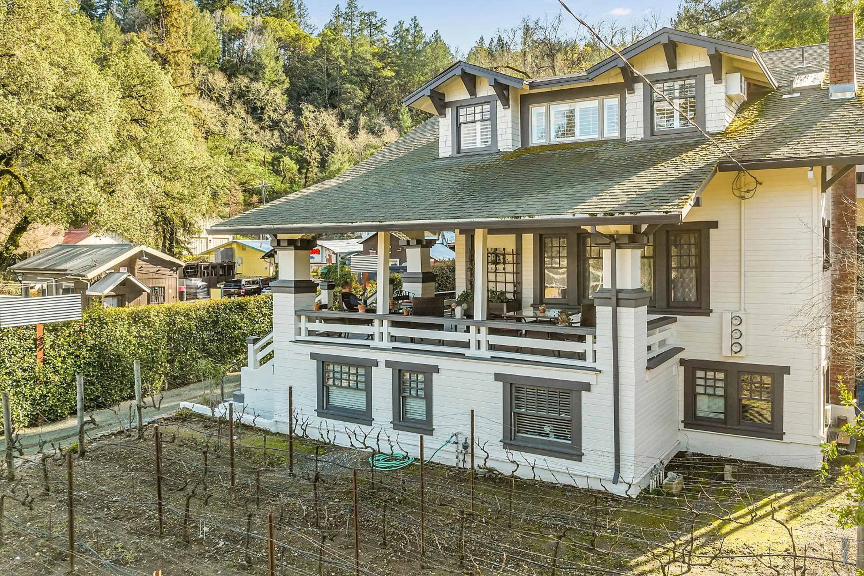 Property building in Craftsman Inn