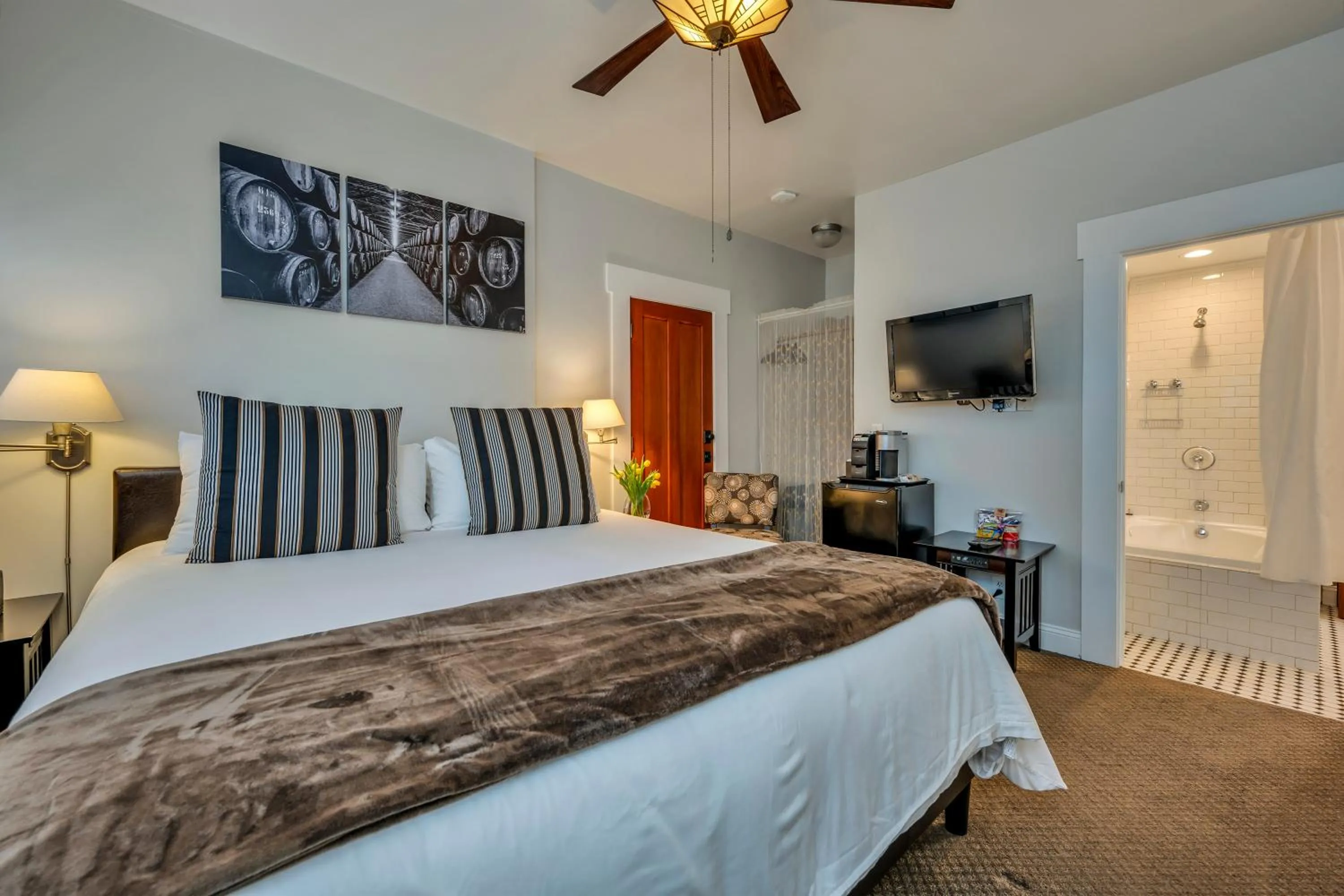 Bed in Craftsman Inn