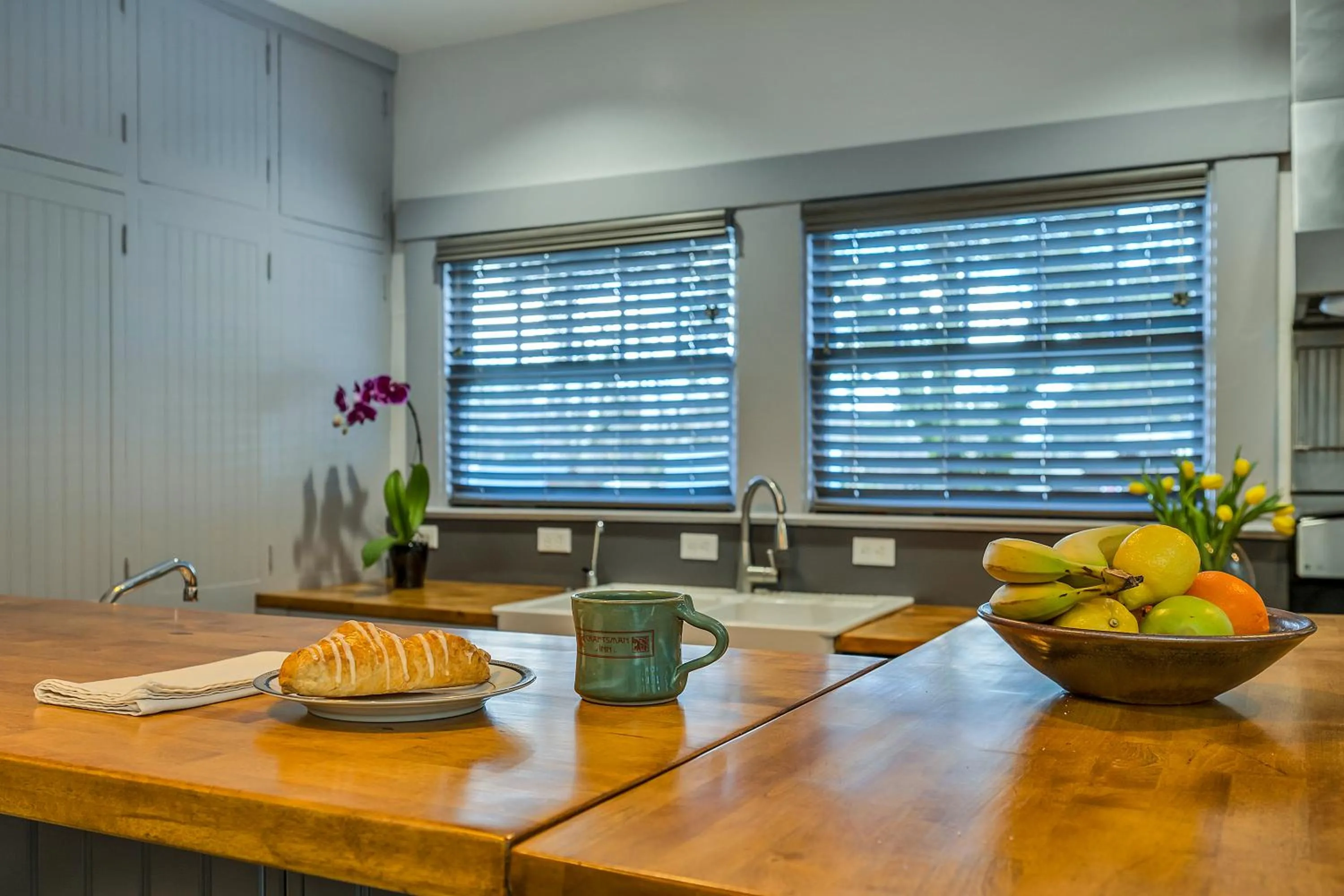 Dining area in Craftsman Inn