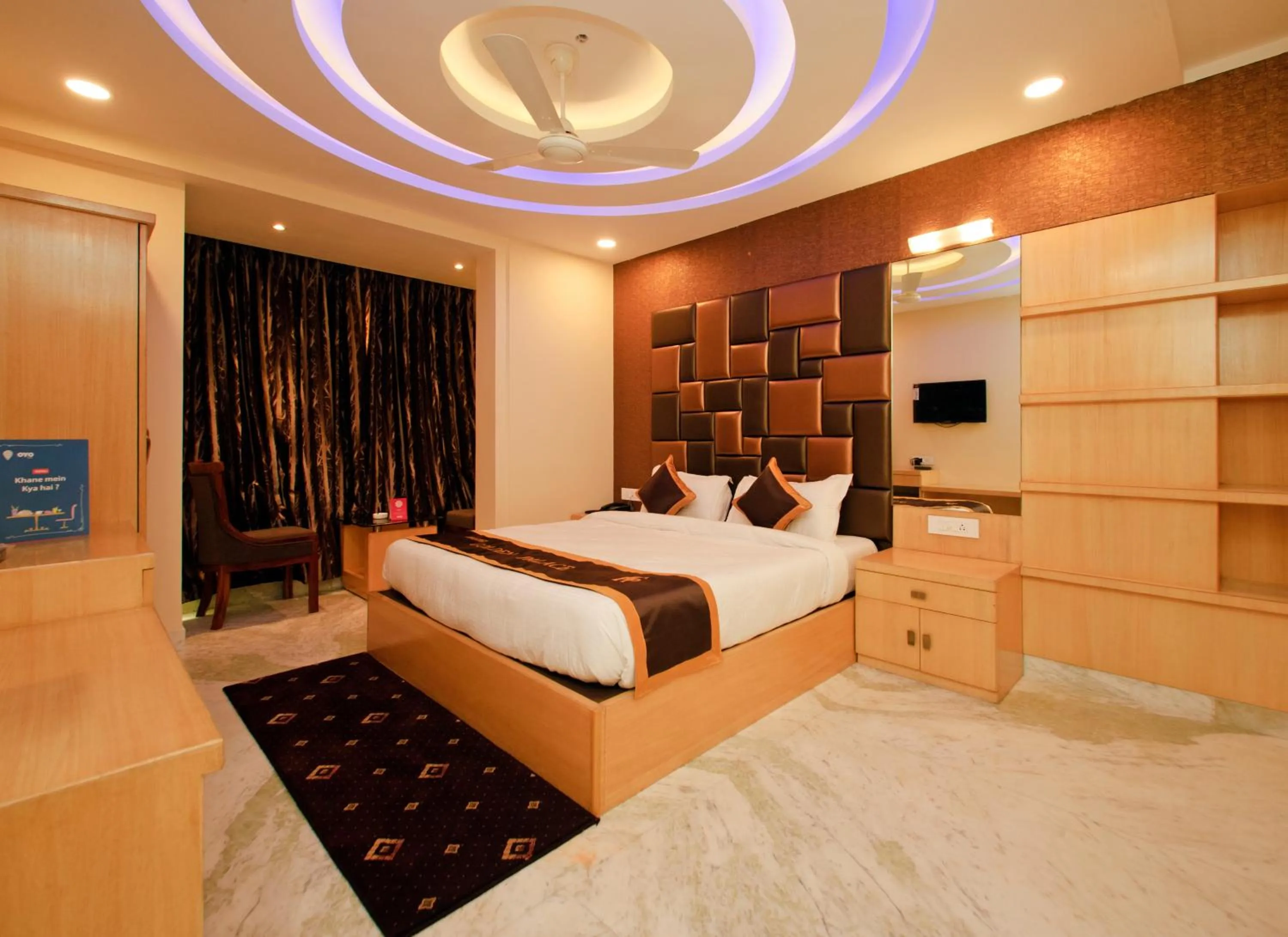 Bed in Hotel Golden Palace