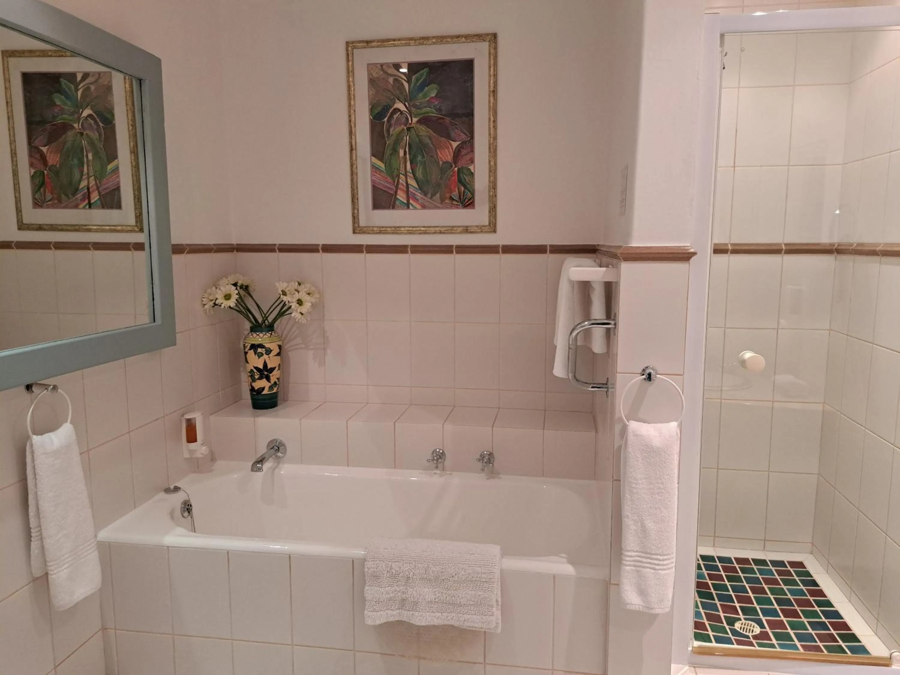 Bathroom in Paradiso Guesthouse & Self-catering Cottage