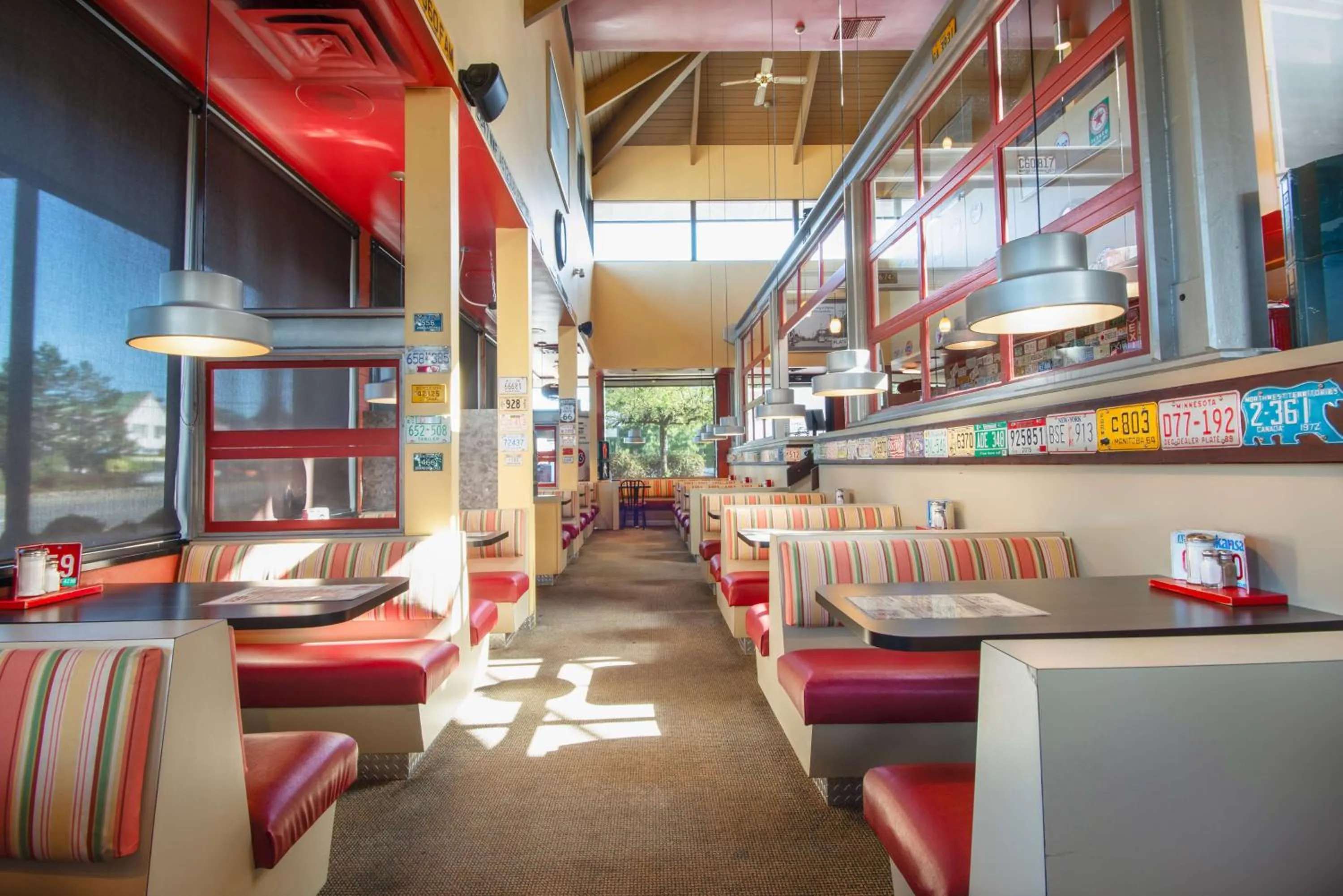 Restaurant/places to eat in Coast Courtenay Hotel