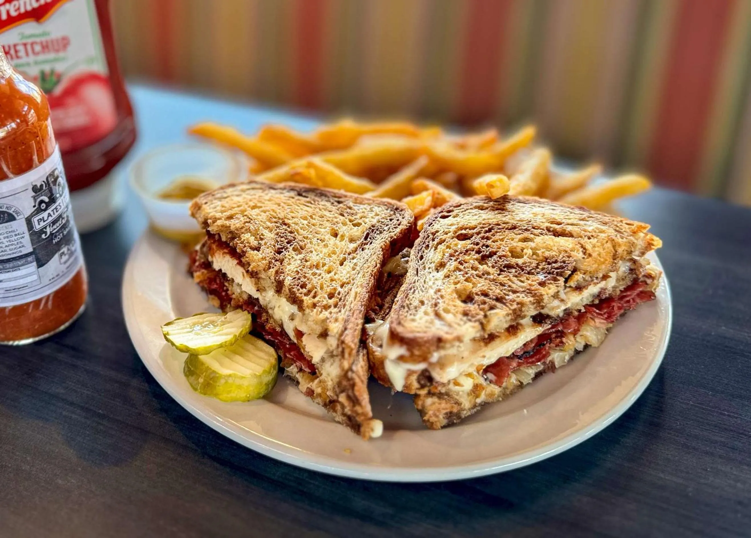 Restaurant/places to eat in Coast Courtenay Hotel