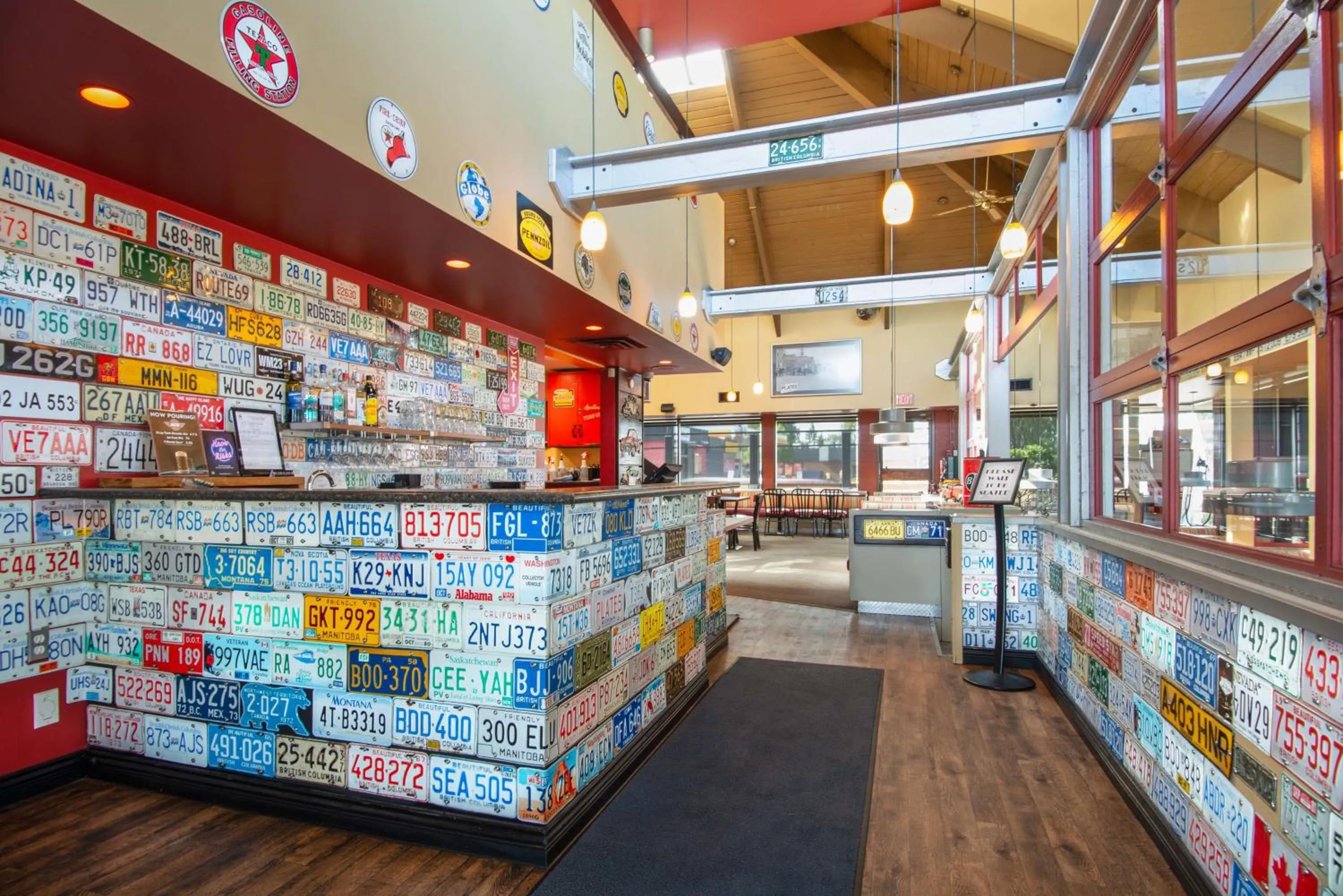 Restaurant/places to eat in Coast Courtenay Hotel