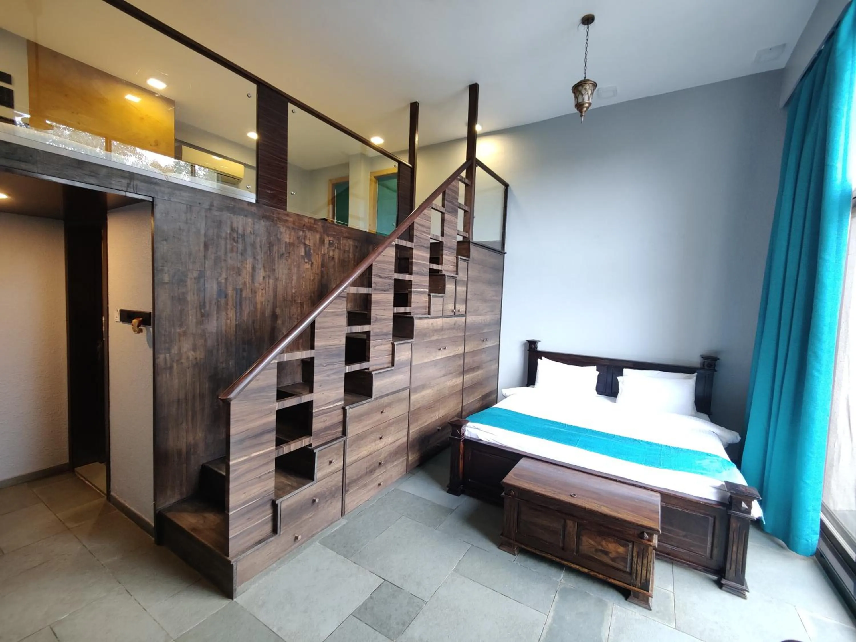 Bedroom, Bed in Triose Boutique Hotel Lonavala