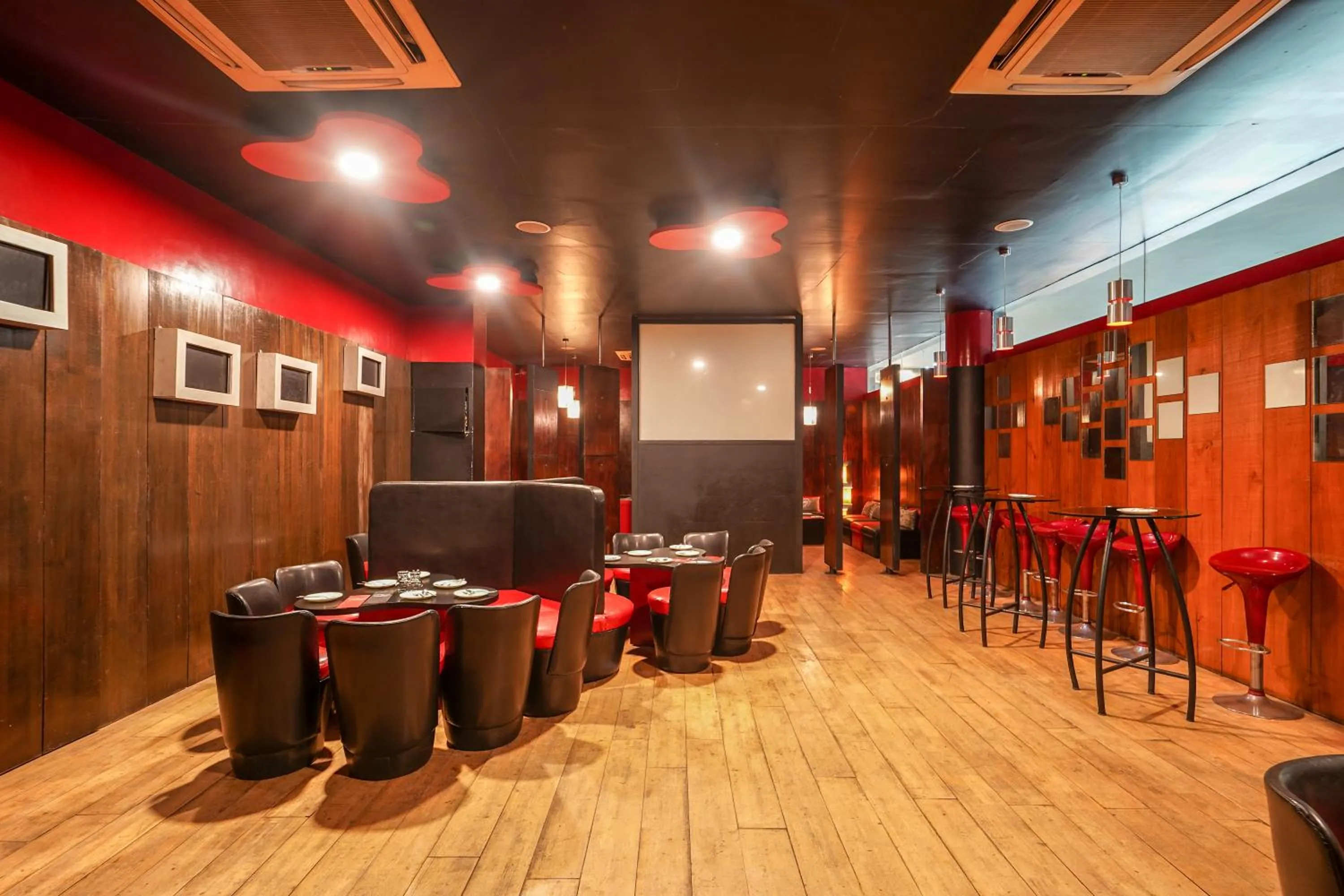 Nightclub / DJ in Triose Boutique Hotel Lonavala