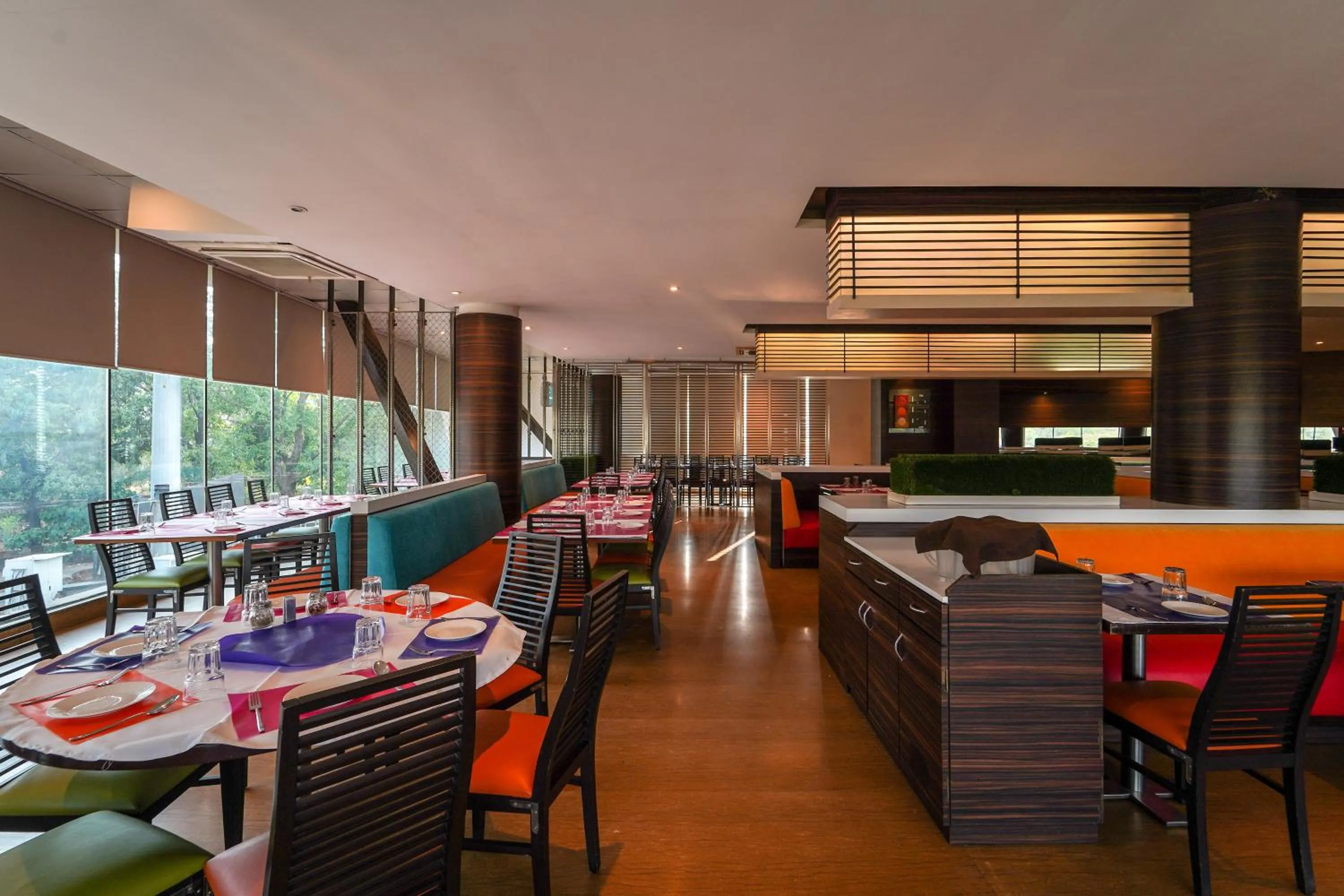 Restaurant/places to eat in Triose Boutique Hotel Lonavala