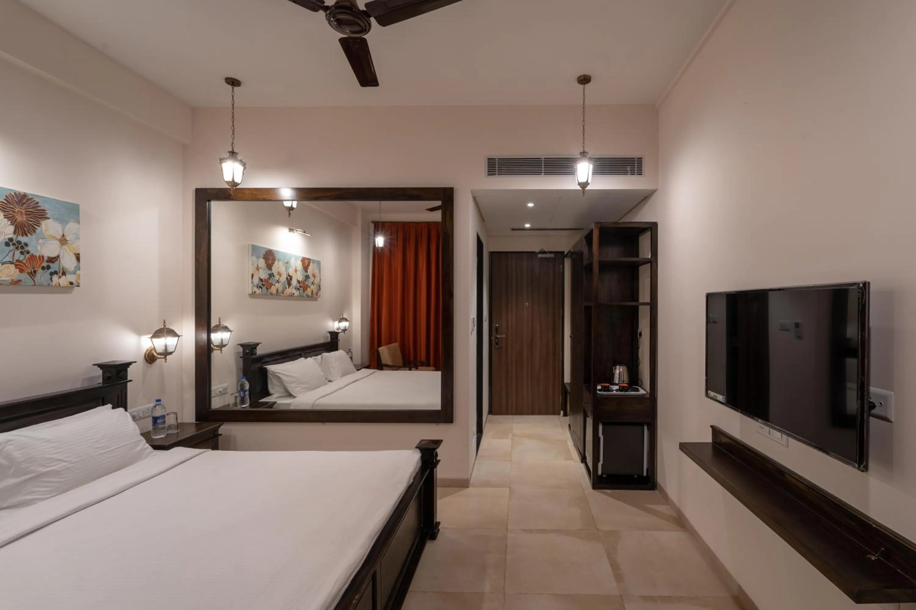 Bed in Triose Boutique Hotel Lonavala