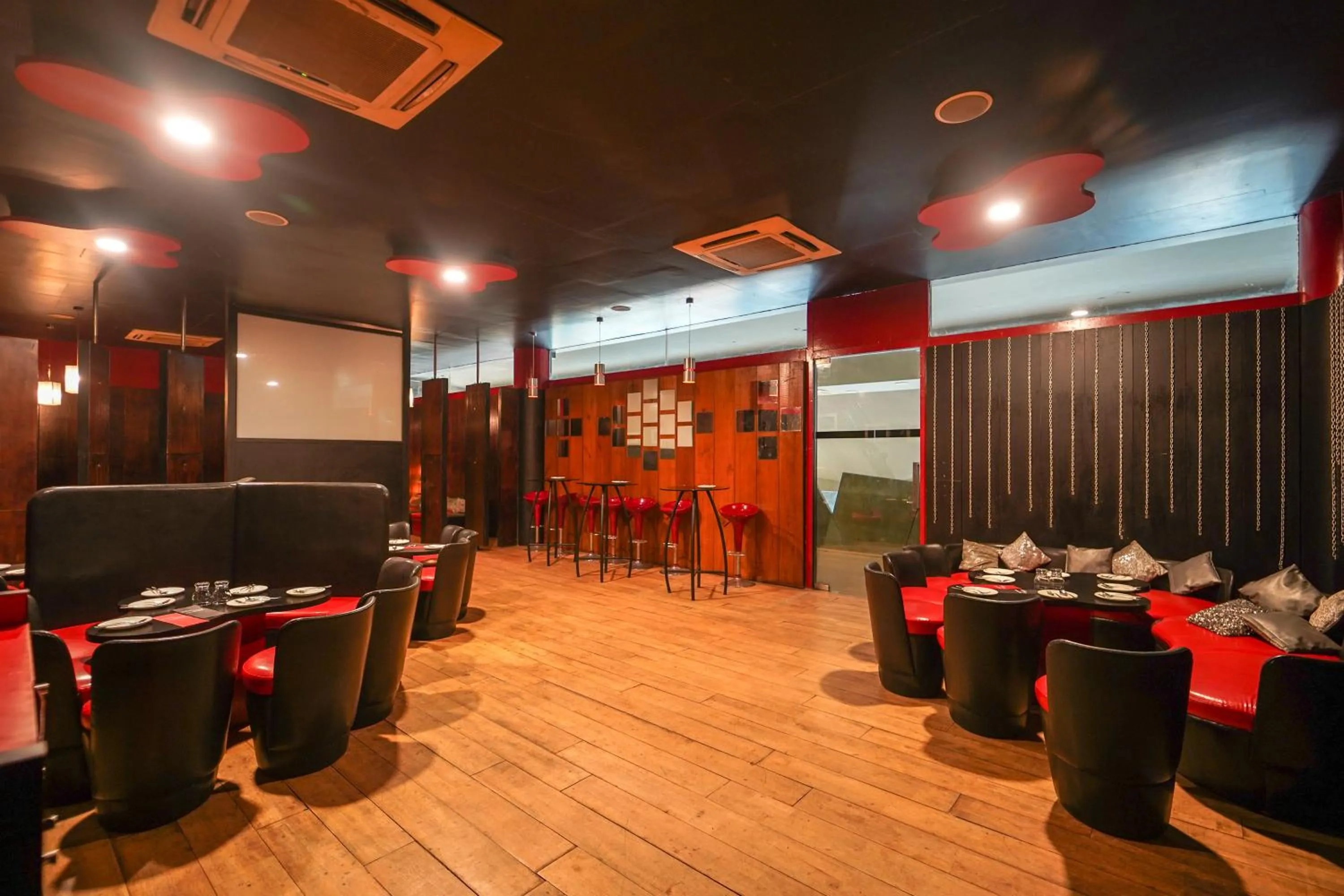 Nightclub / DJ in Triose Boutique Hotel Lonavala