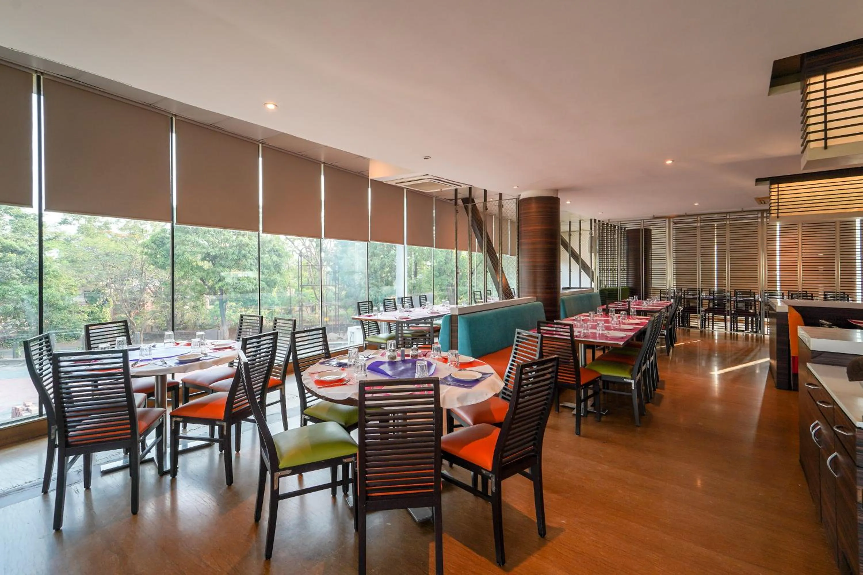 Restaurant/places to eat in Triose Boutique Hotel Lonavala