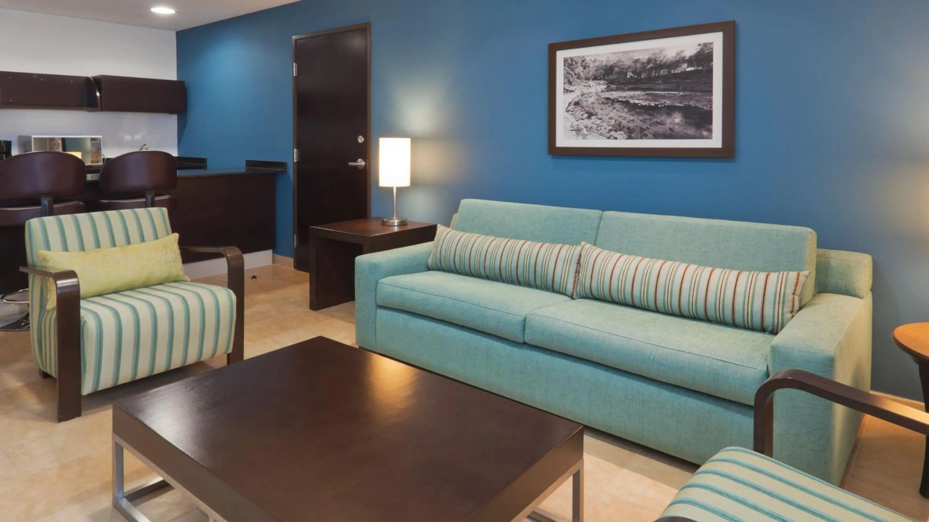 Photo of the whole room in Holiday Inn Express Mérida by IHG