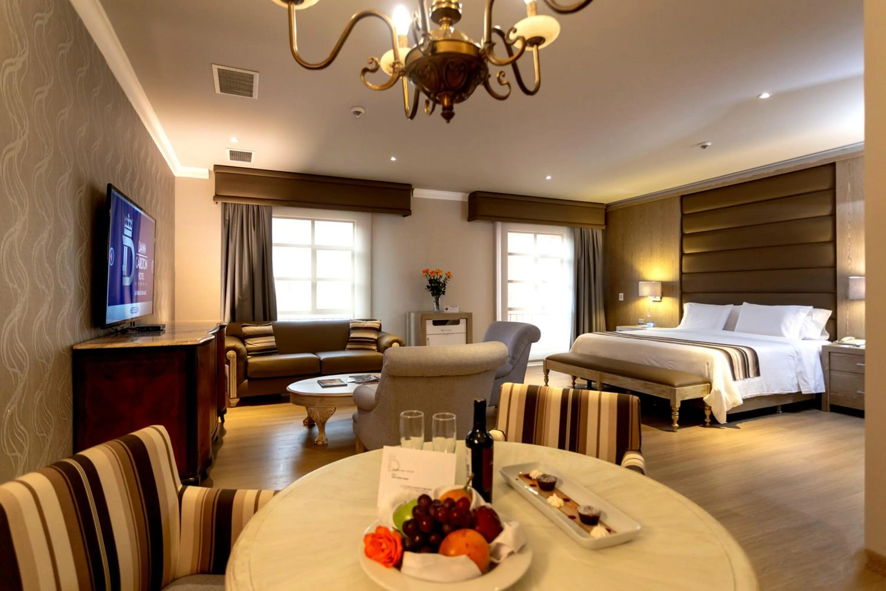 Photo of the whole room, Bed in Hotel Dann Carlton Medellín