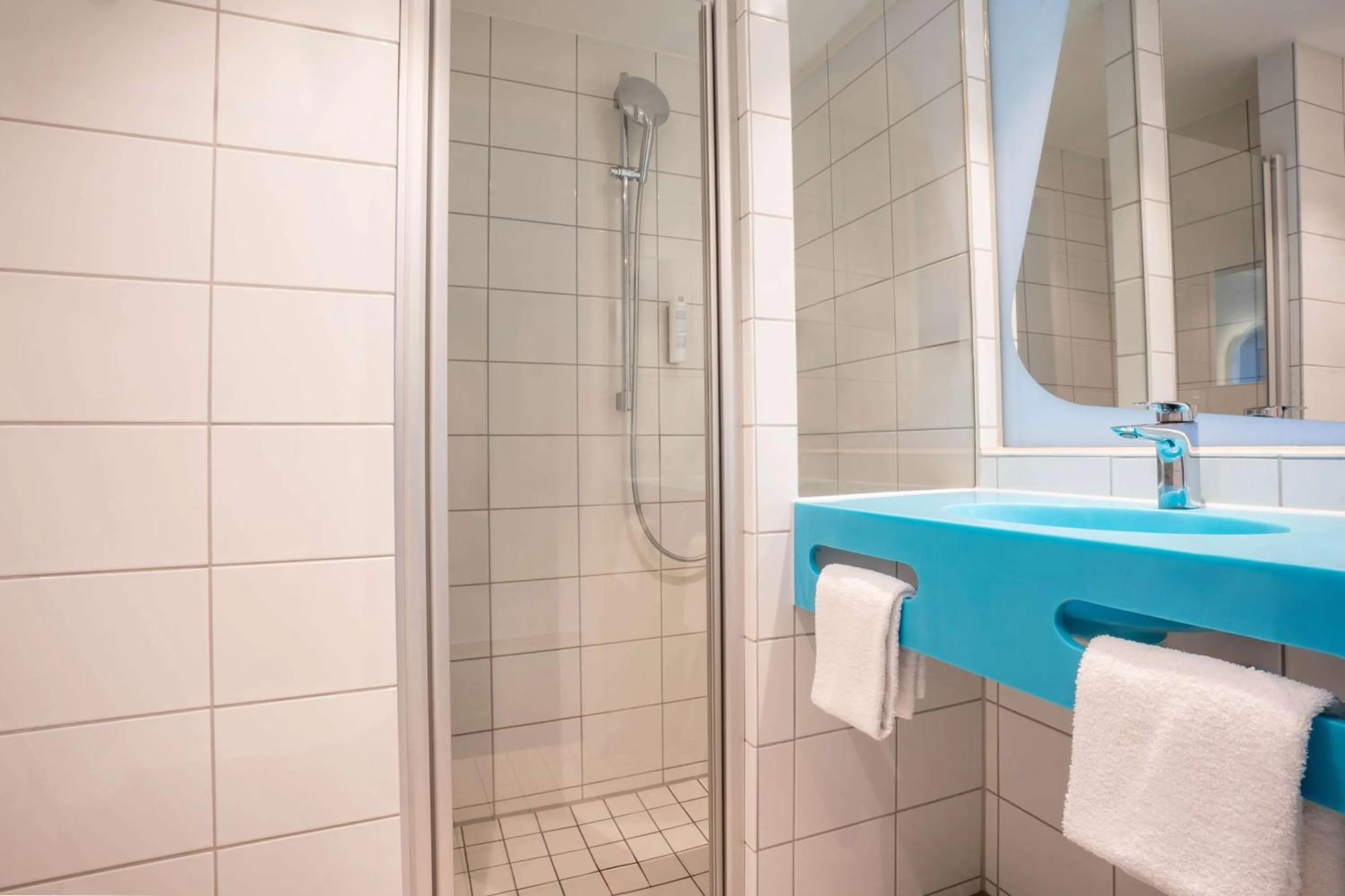 Bathroom in Prize by Radisson, Hamburg St Pauli