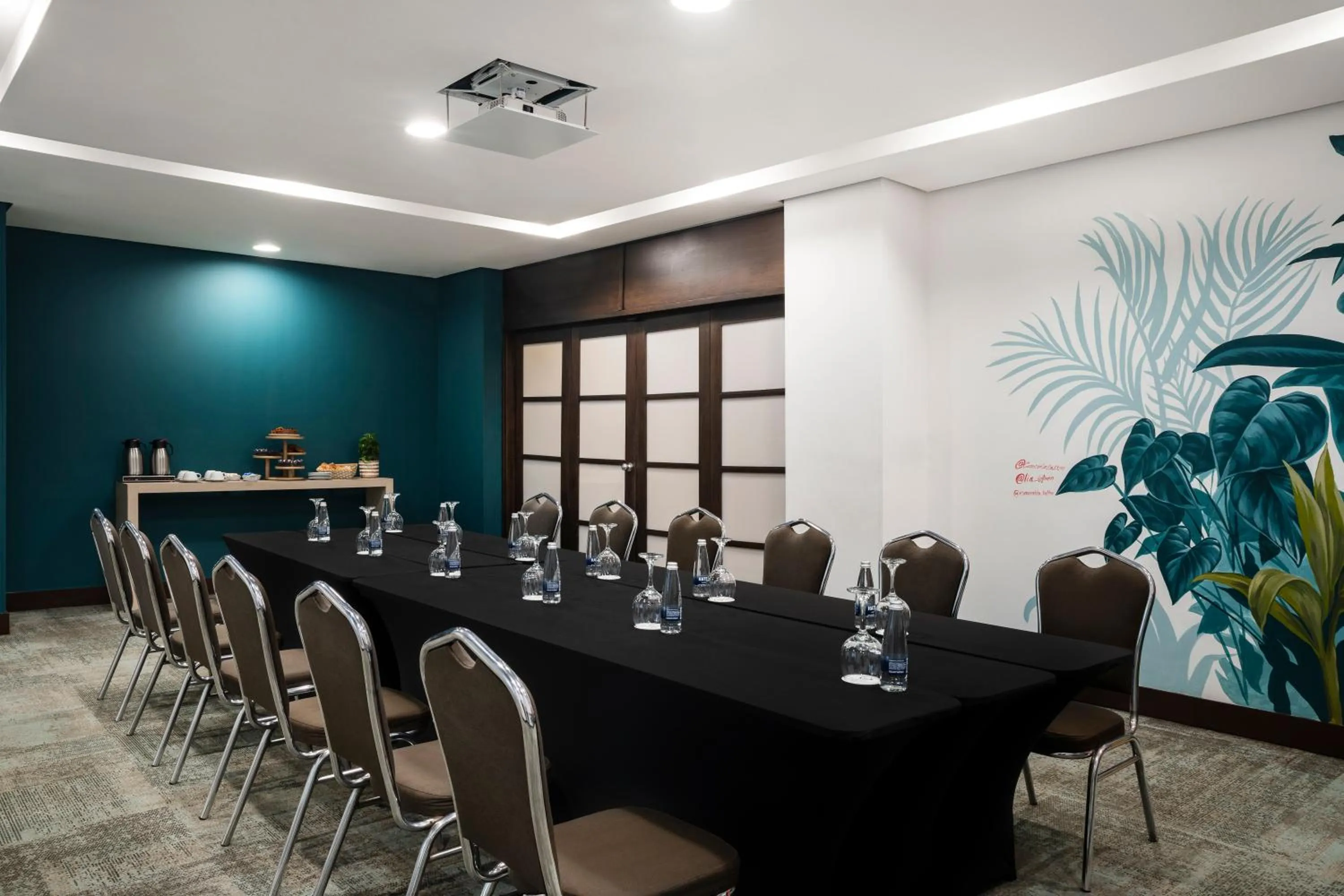 Business facilities in Hotel Poblado Alejandria