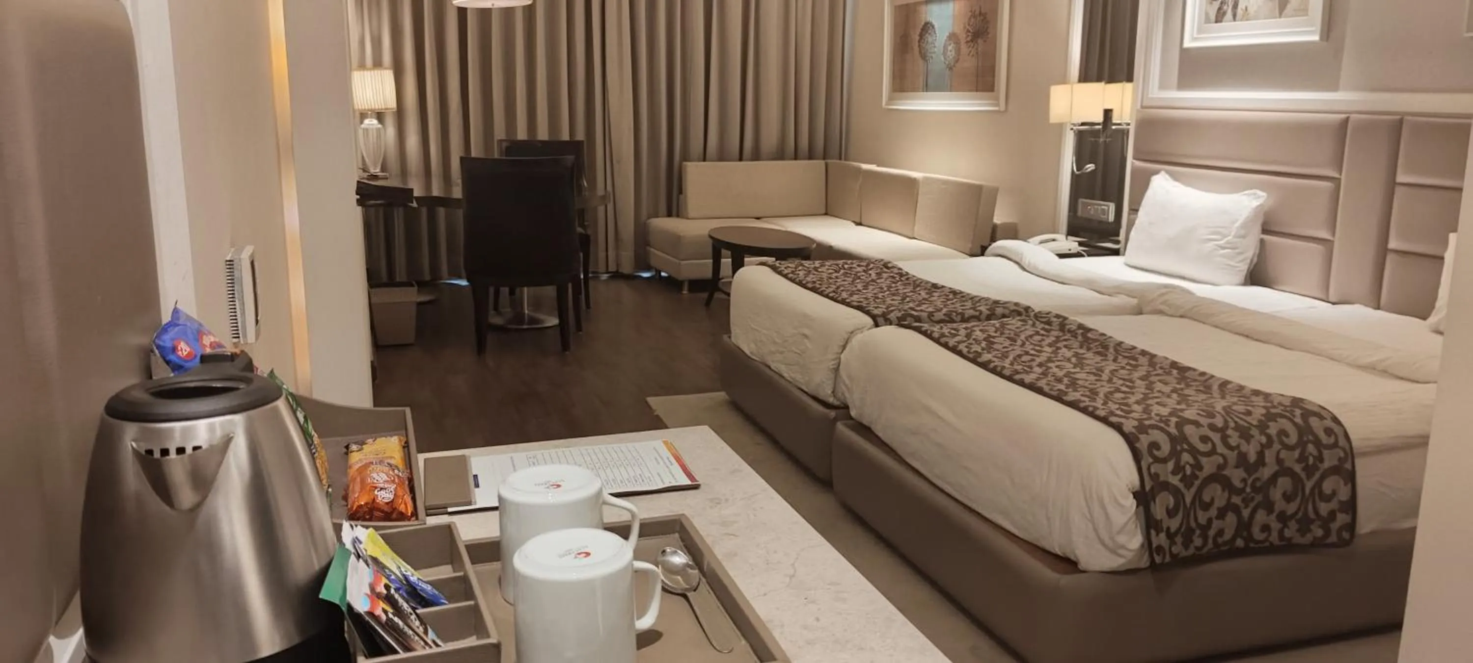 TV and multimedia, Bed in Singhania Sarovar Portico