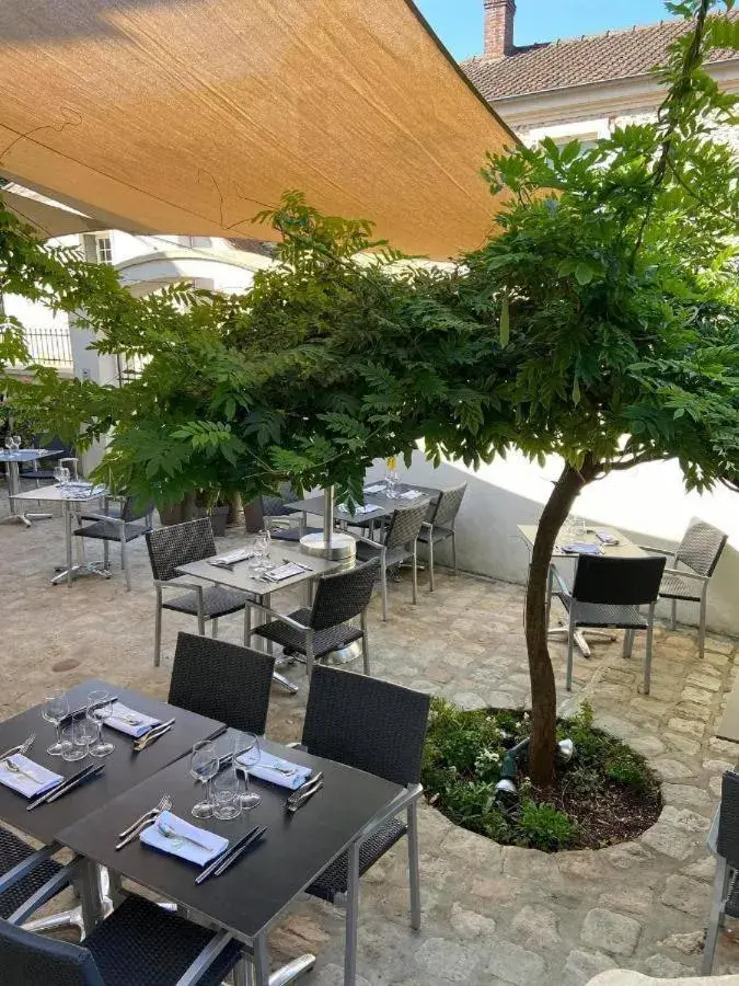 Small Twin Room in Auberge du Chasseur Small Twin Room in Auberge du Chasseur