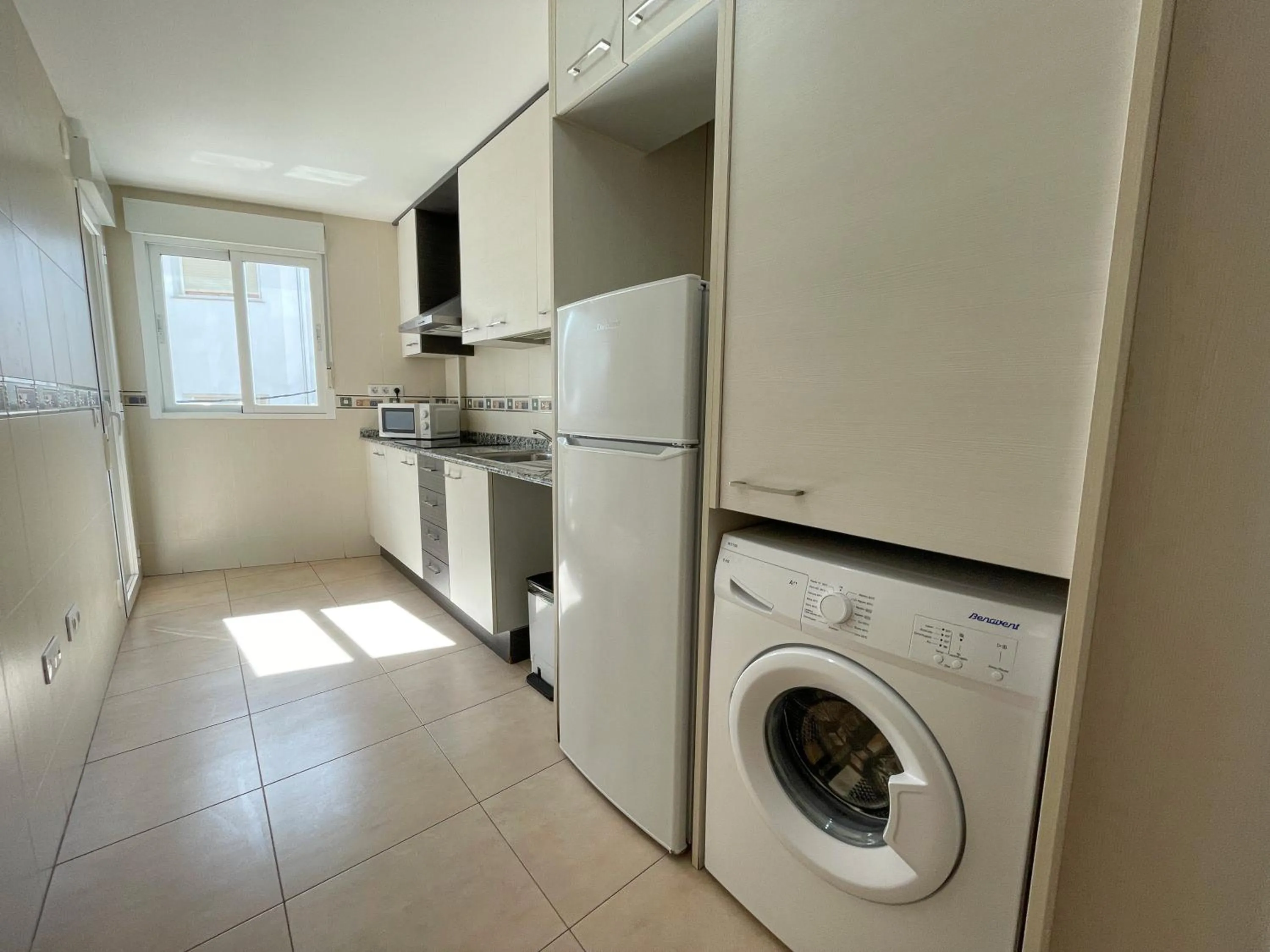 Kitchen or kitchenette in Apartamentos Neptuno 3000