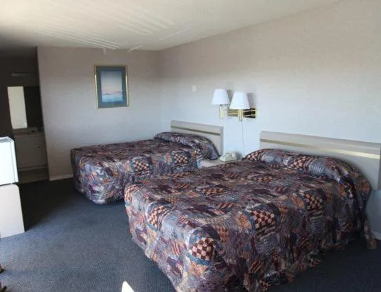 Bed in Seatac Inn