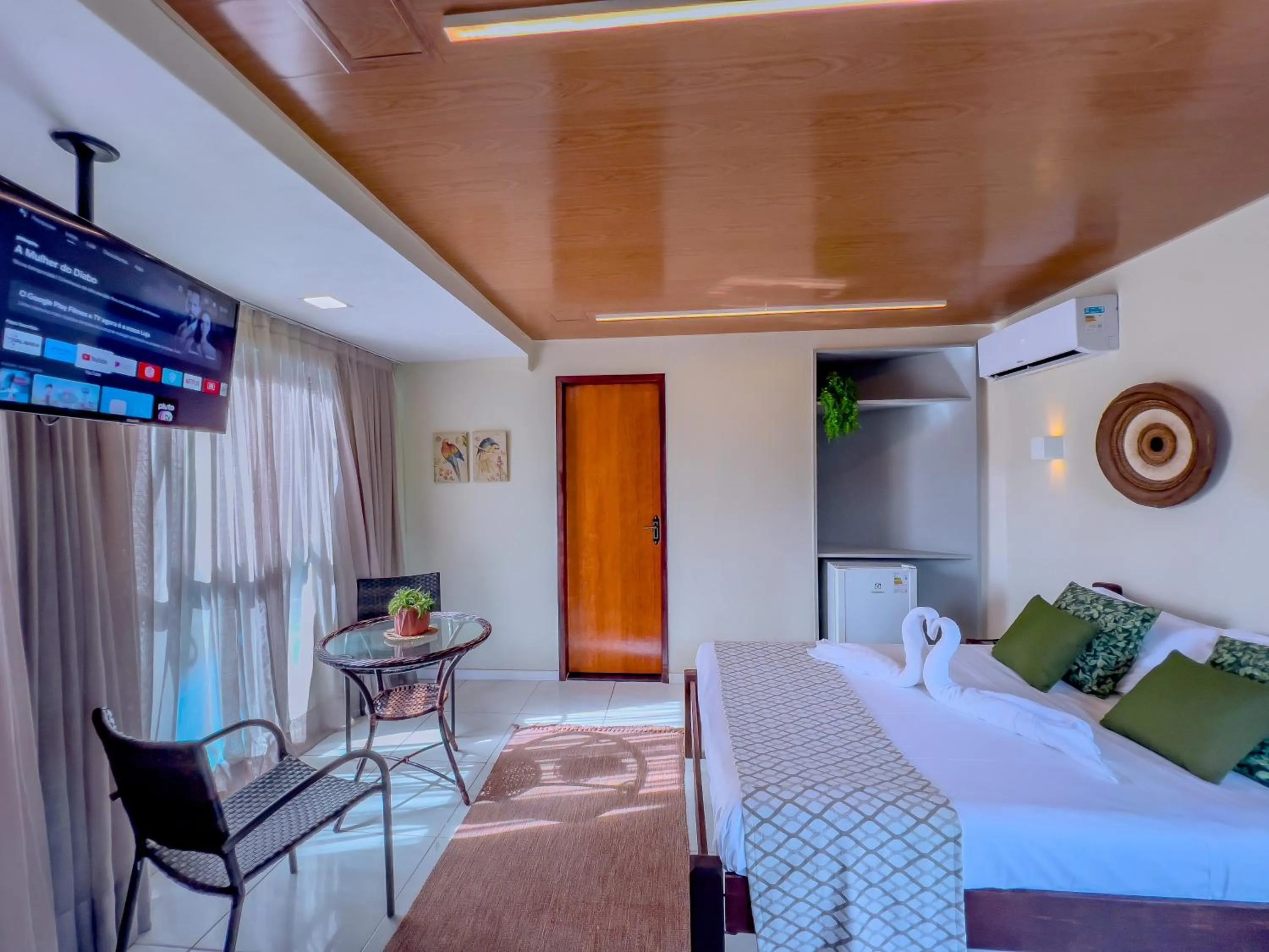 Photo of the whole room, Bed in Pousada Pérola do Porto